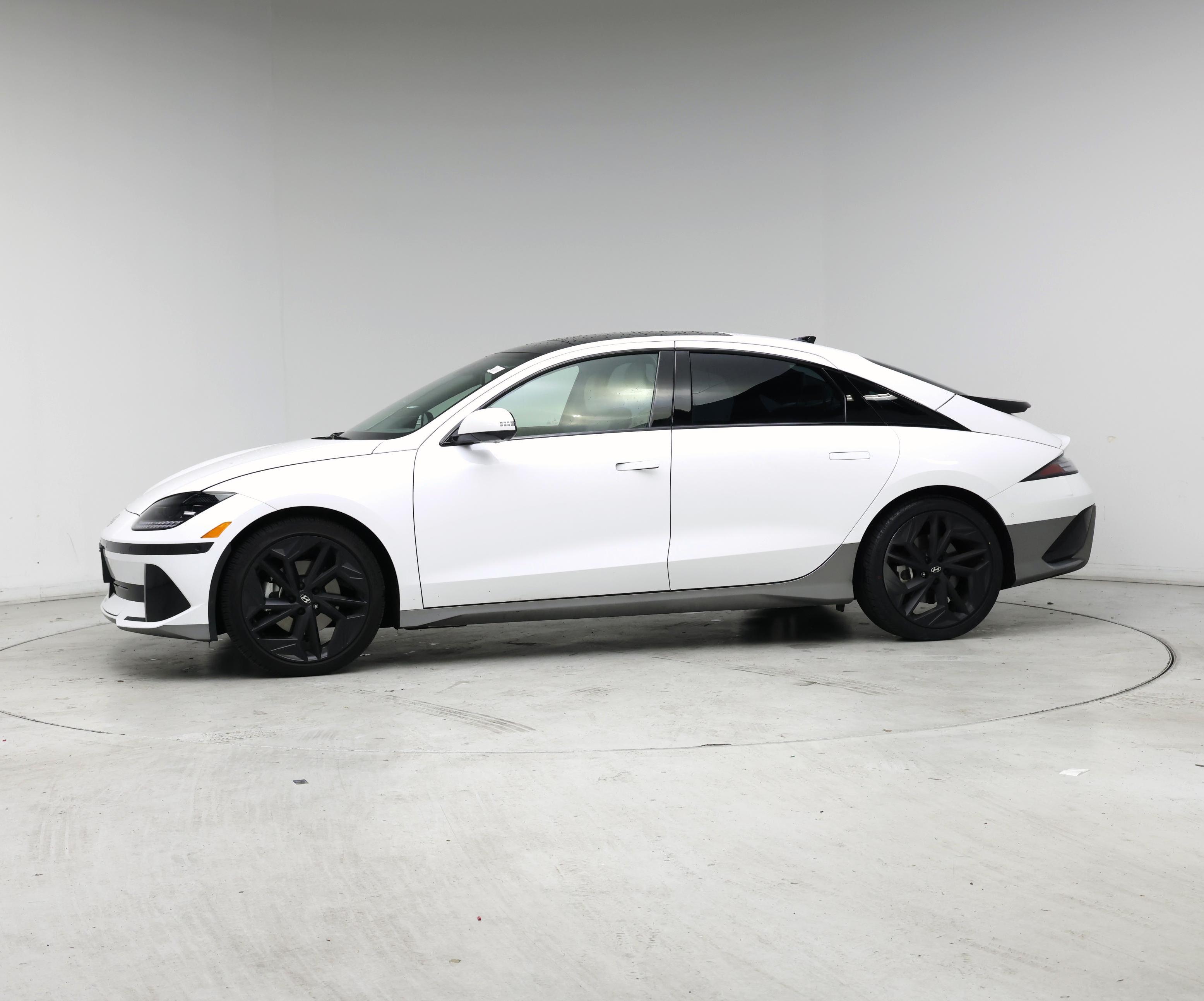 Thumbnail: 2025 Hyundai Ioniq 6 - 3