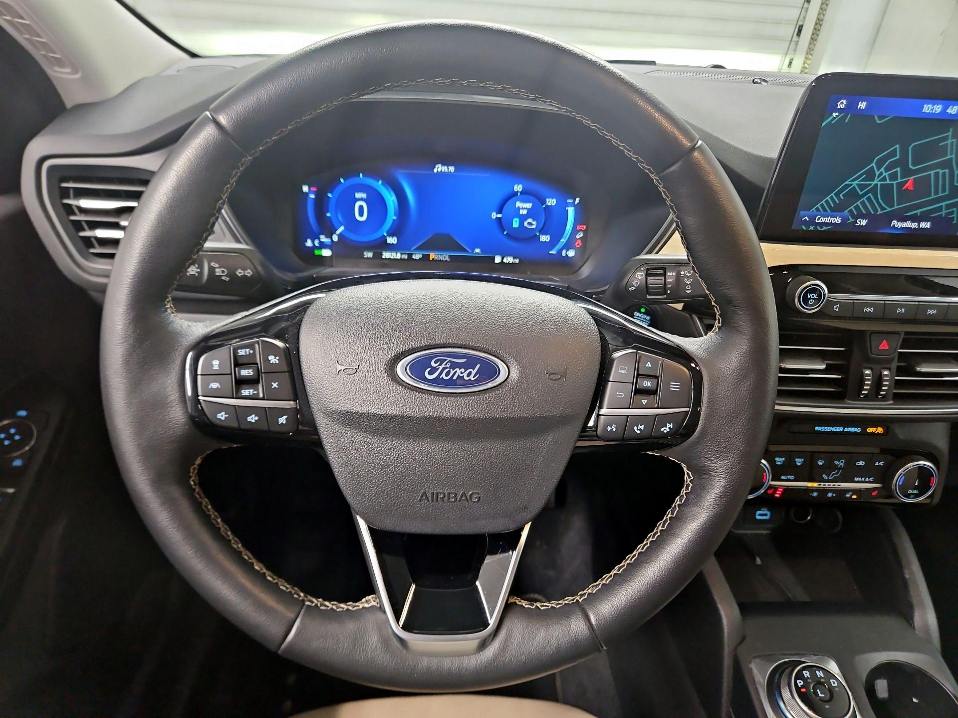 Thumbnail: 2022 Ford Escape - 10