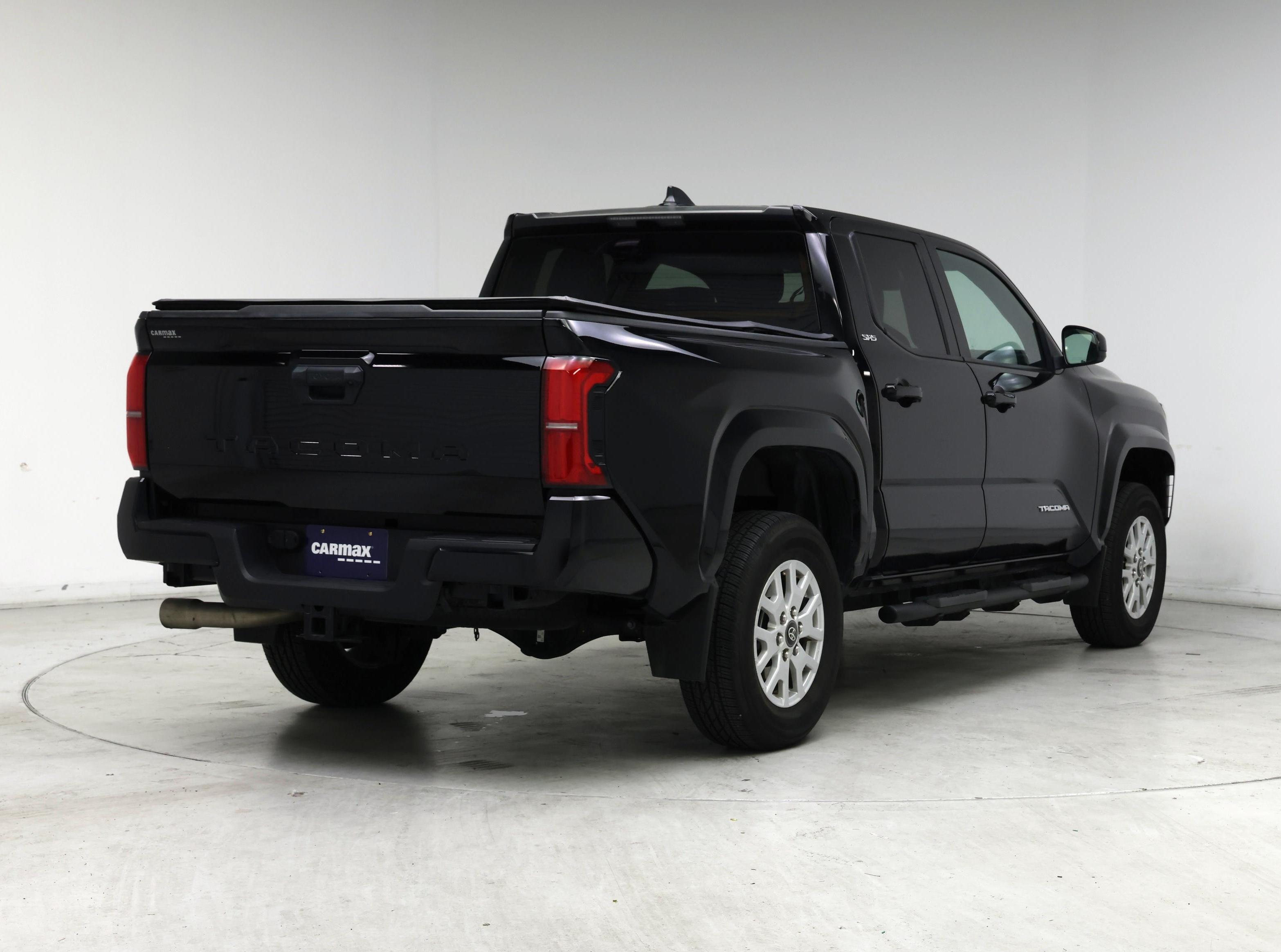 Thumbnail: 2024 Toyota Tacoma - 8