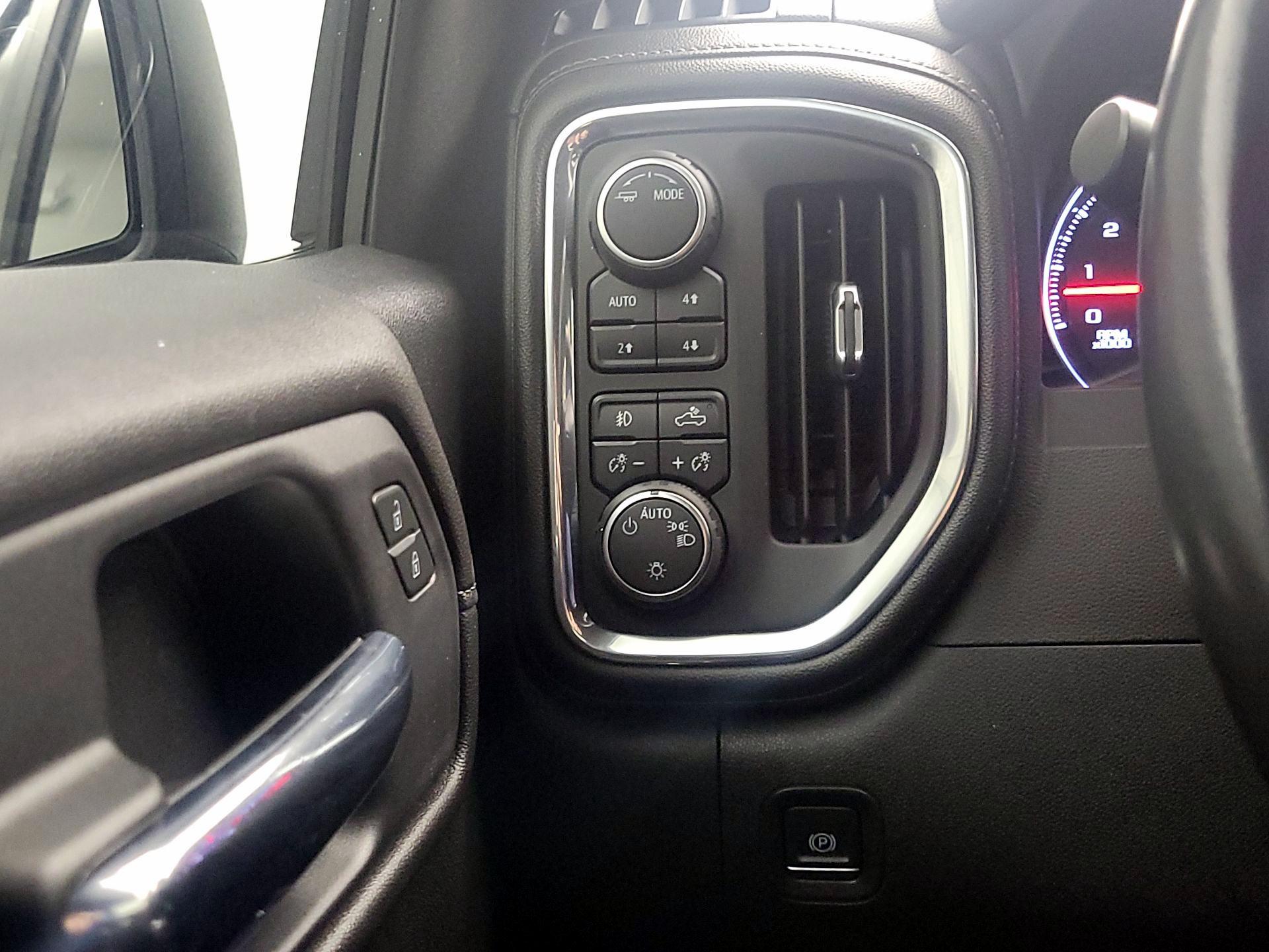 Thumbnail: 2021 Chevrolet Silverado 1500 - 13
