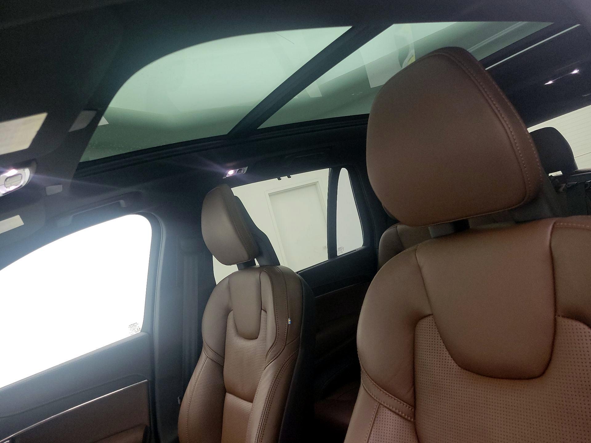 Thumbnail: 2021 Volvo XC90 - 20