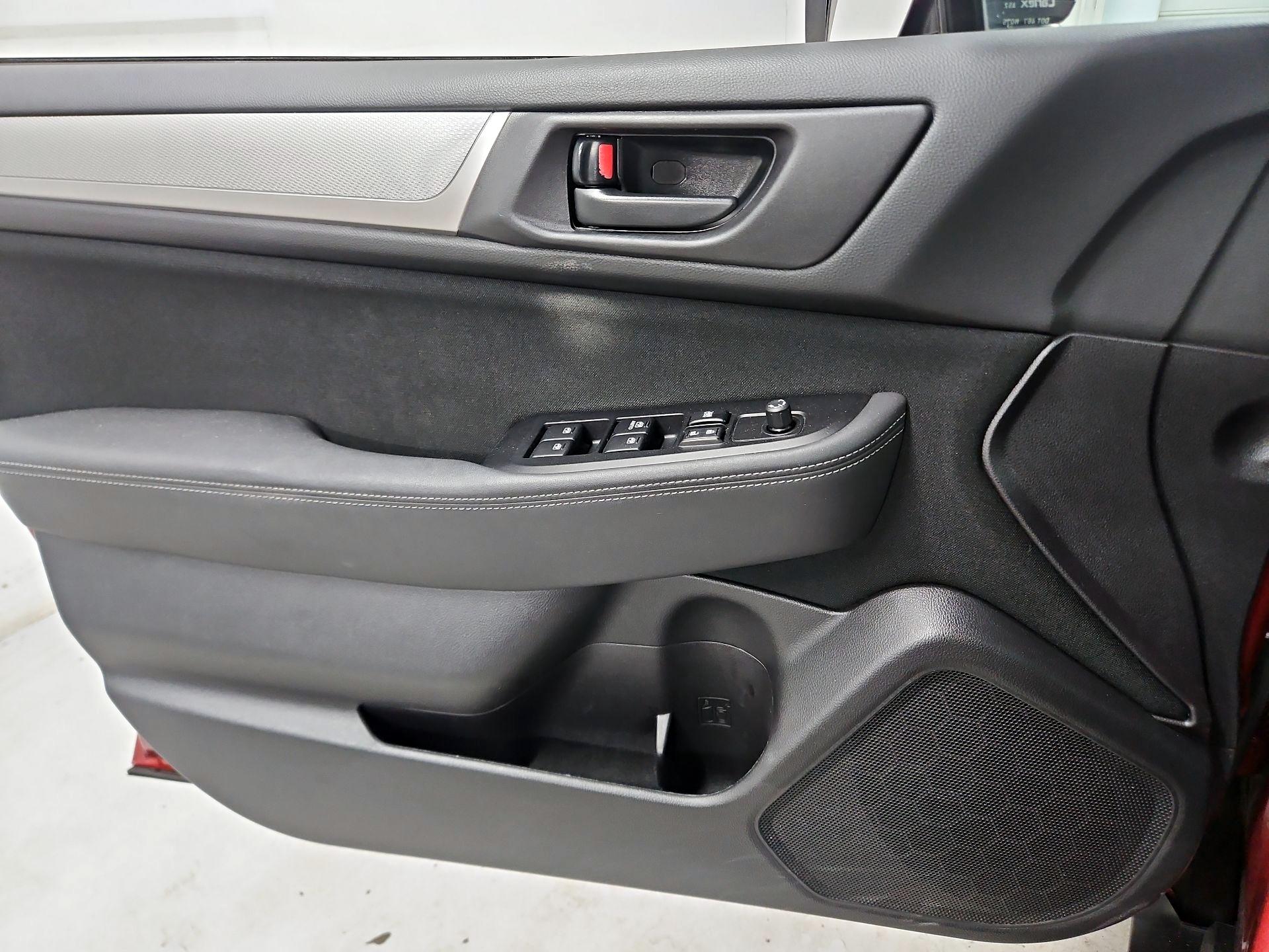 Thumbnail: 2016 Subaru Outback - 12