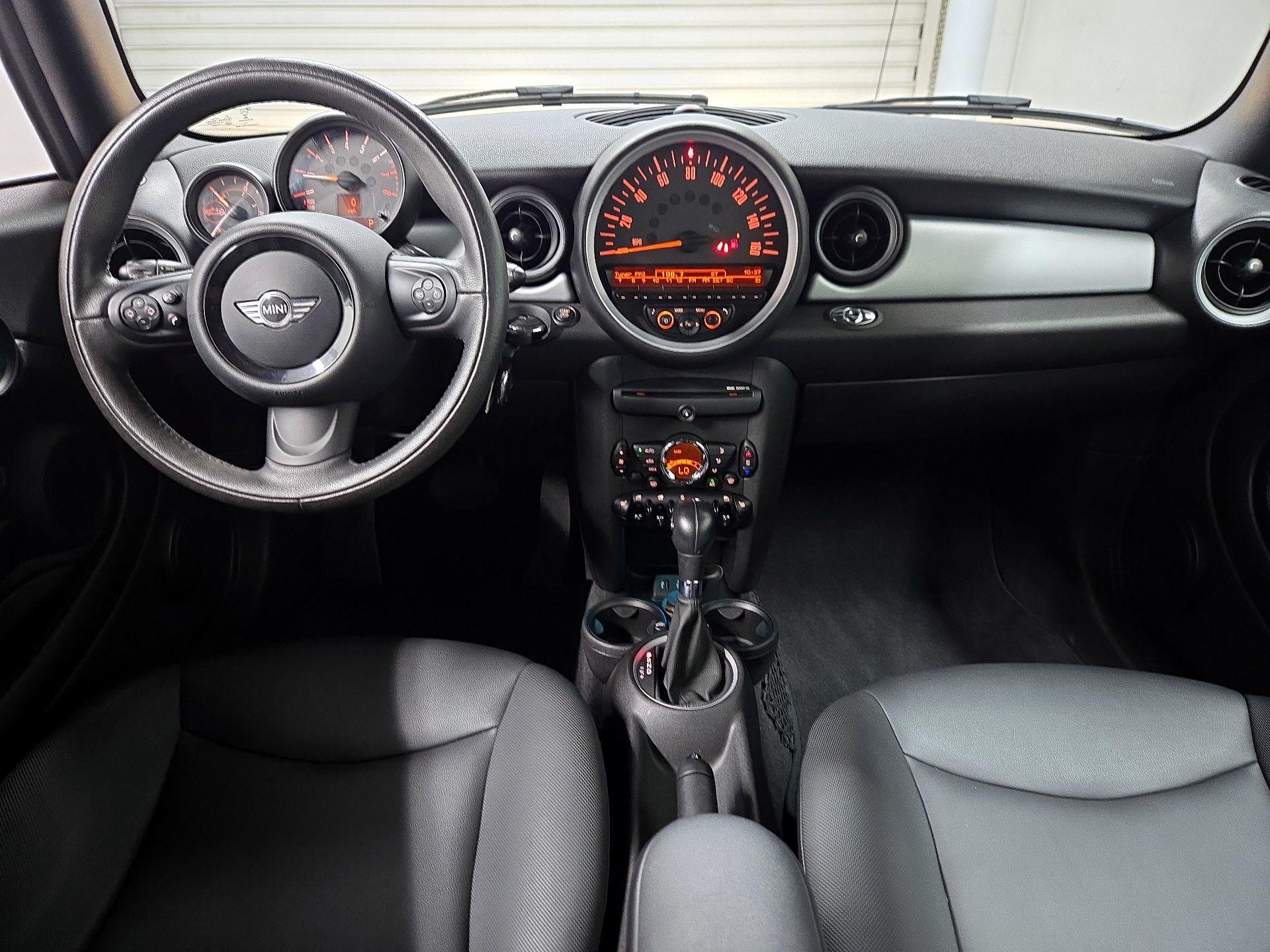 Thumbnail: 2015 MINI Cooper - 9