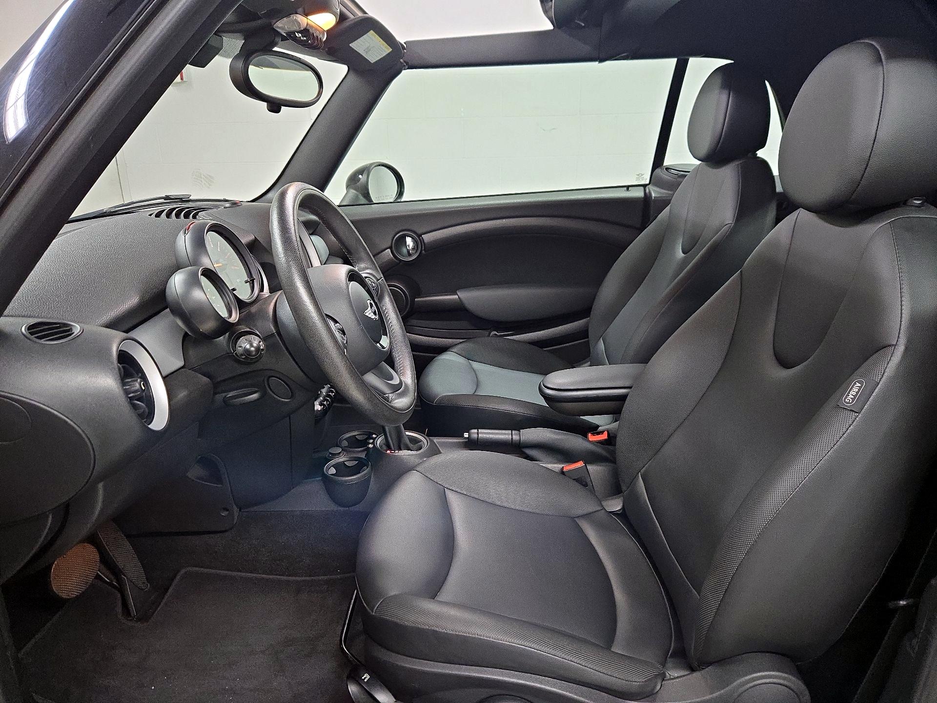 Thumbnail: 2015 MINI Cooper - 11