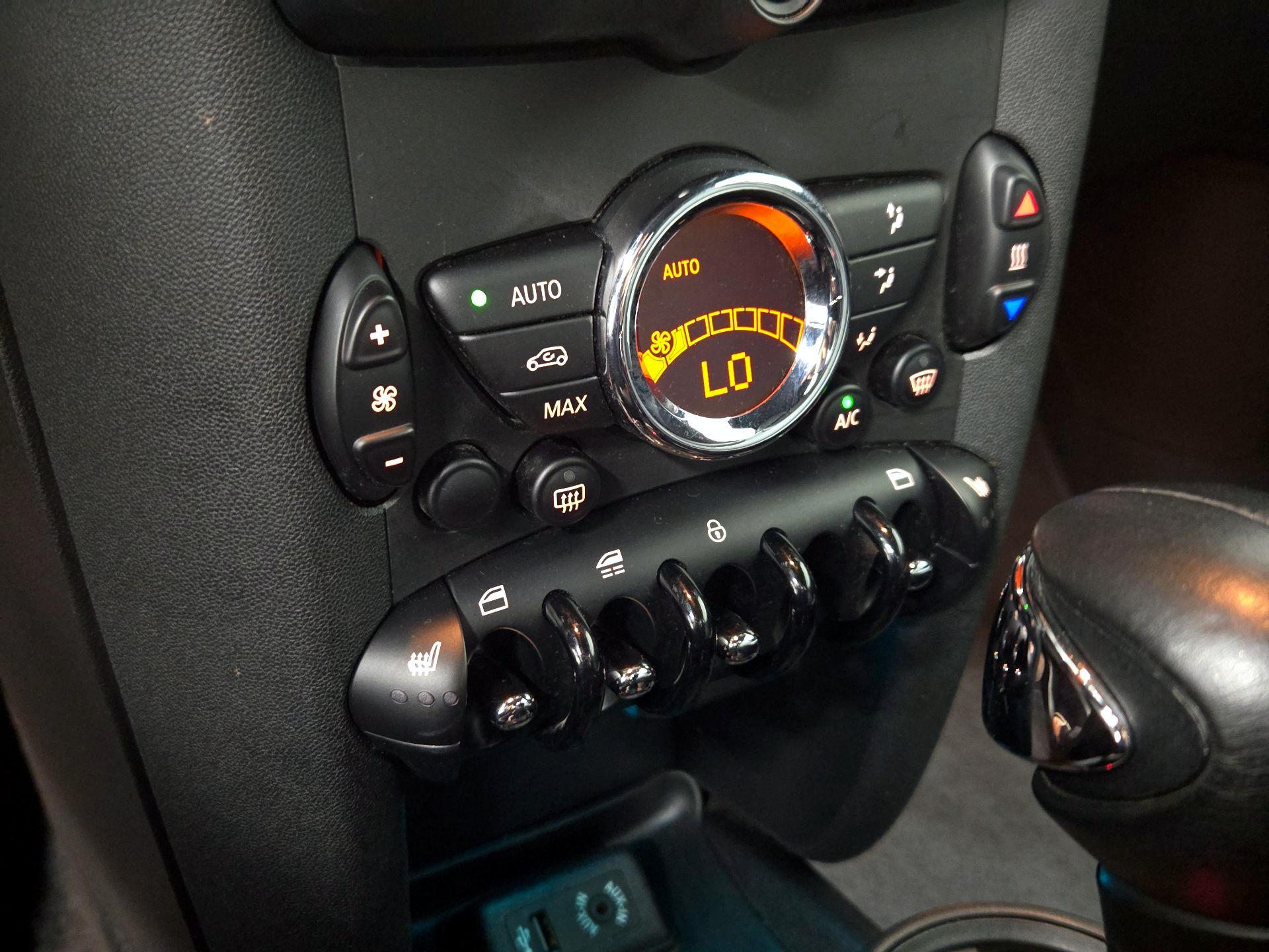 Thumbnail: 2015 MINI Cooper - 14