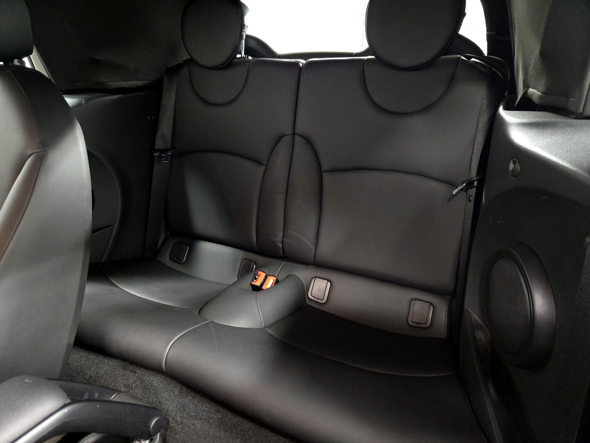Thumbnail: 2015 MINI Cooper - 18