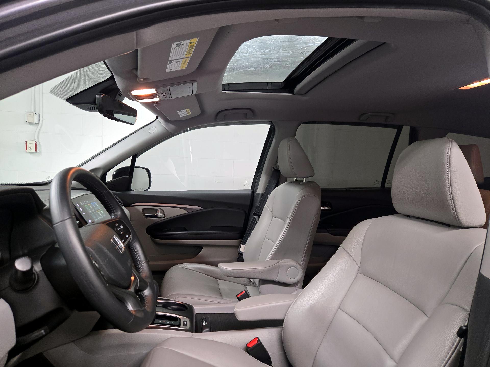 Thumbnail: 2020 Honda Pilot - 19