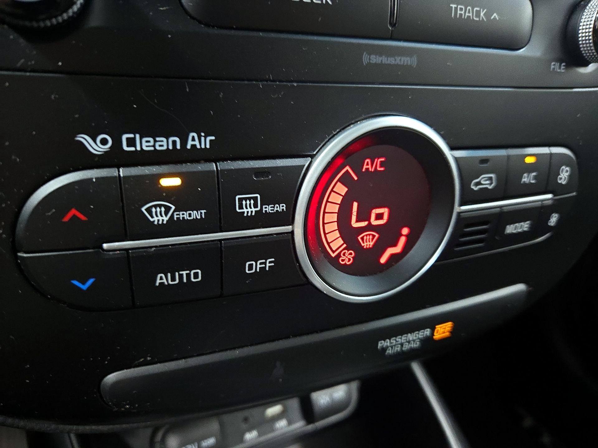 Thumbnail: 2017 Kia Soul - 16