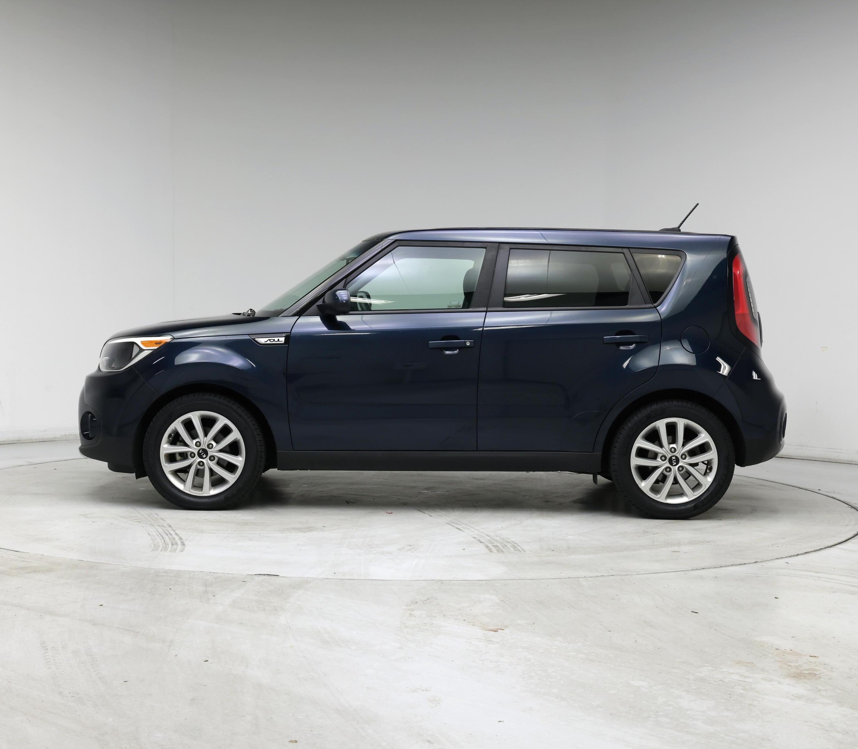 Thumbnail: 2017 Kia Soul - 3