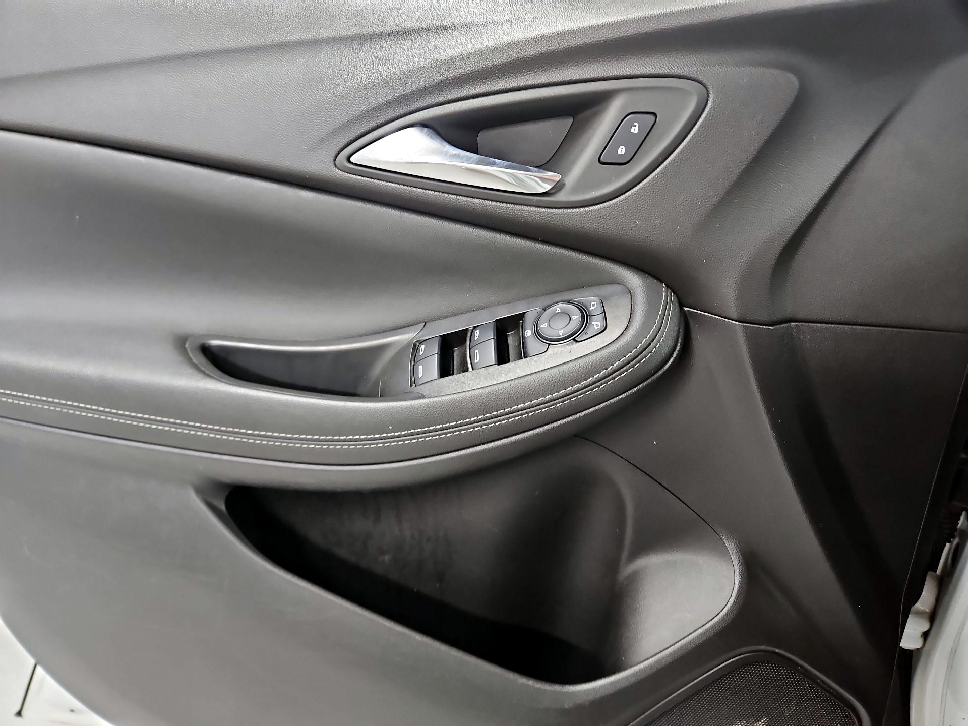 Thumbnail: 2023 Buick Encore GX - 12