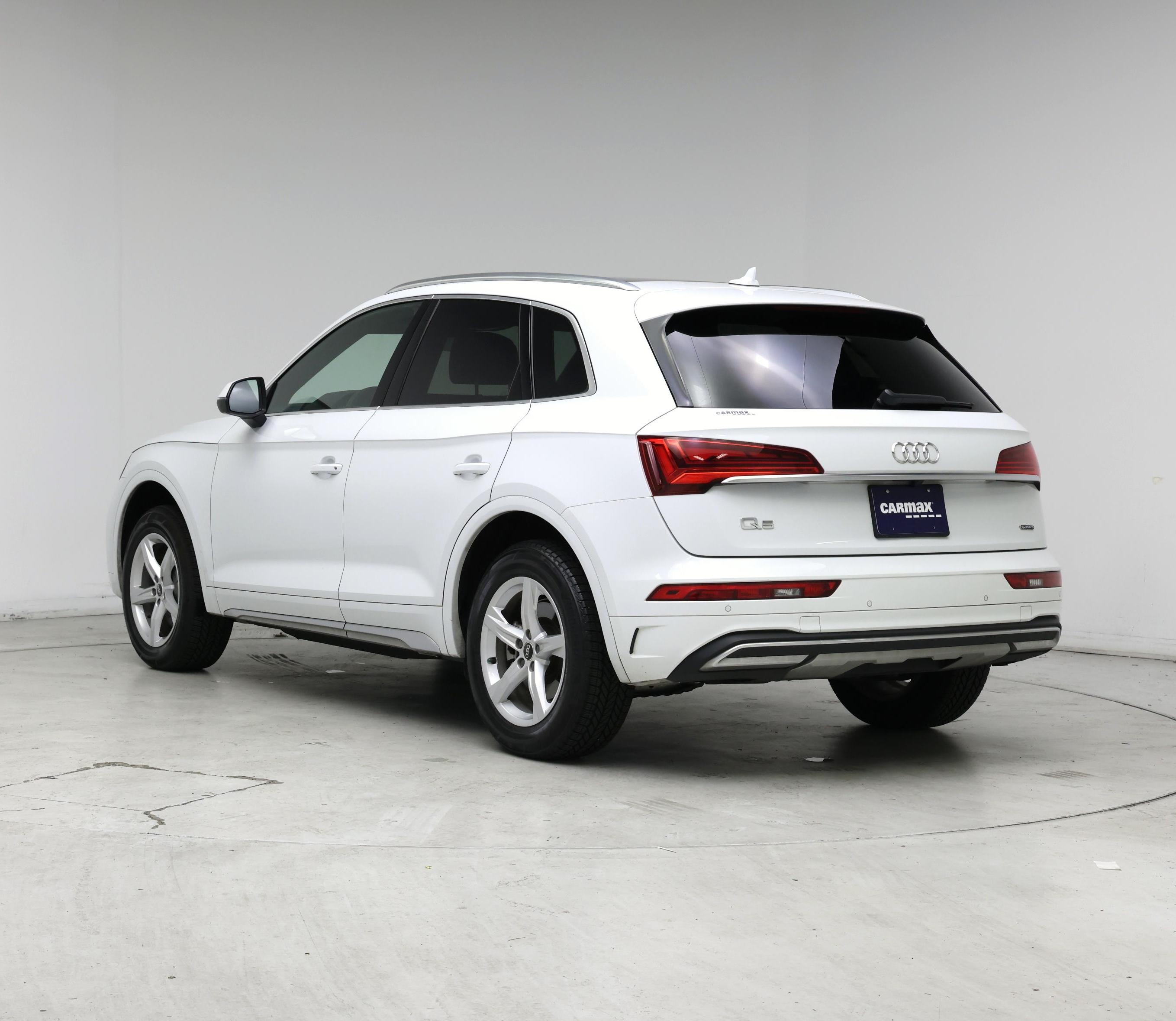 Thumbnail: 2022 Audi Q5 - 2