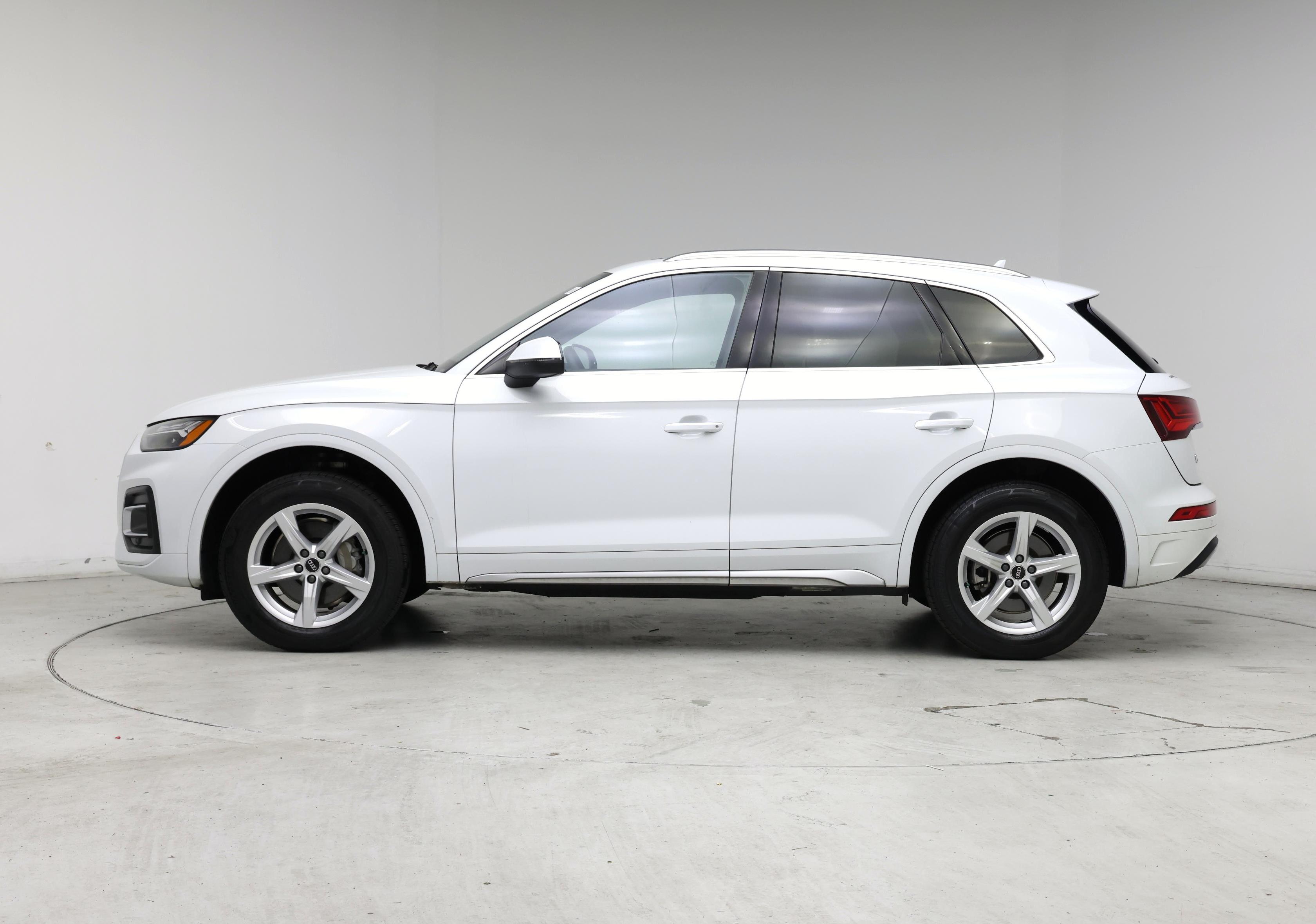 Thumbnail: 2022 Audi Q5 - 3