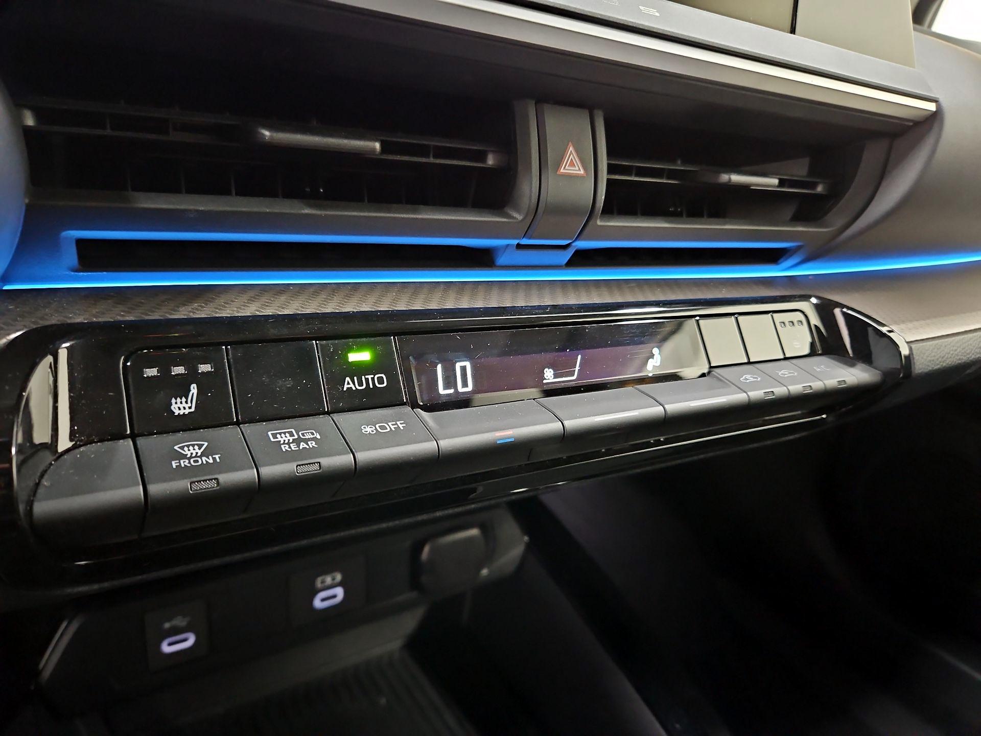 Thumbnail: 2024 Toyota Prius - 16