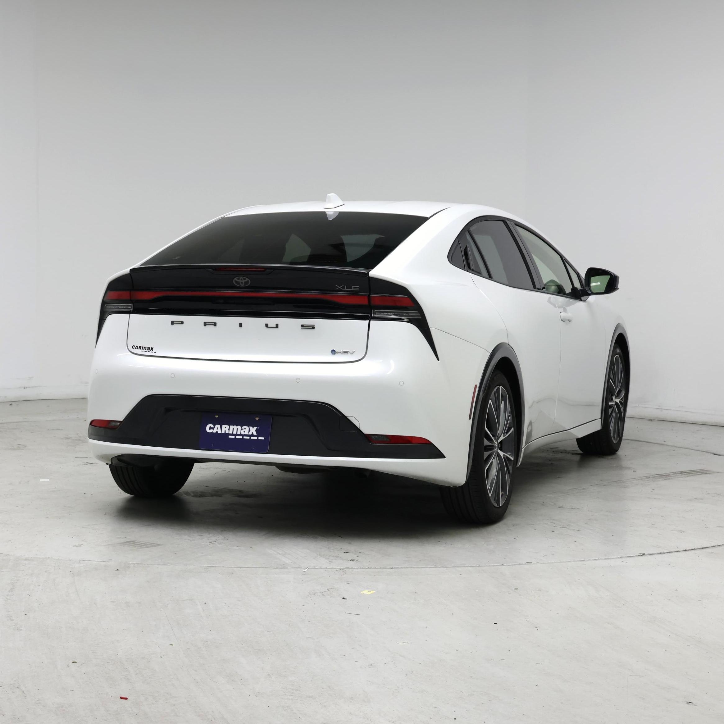 Thumbnail: 2024 Toyota Prius - 8