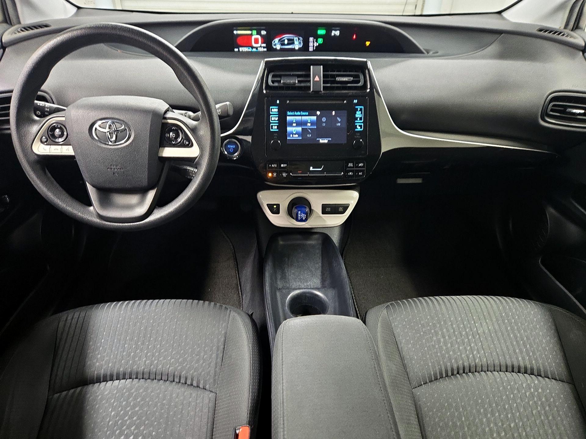 Thumbnail: 2016 Toyota Prius - 9