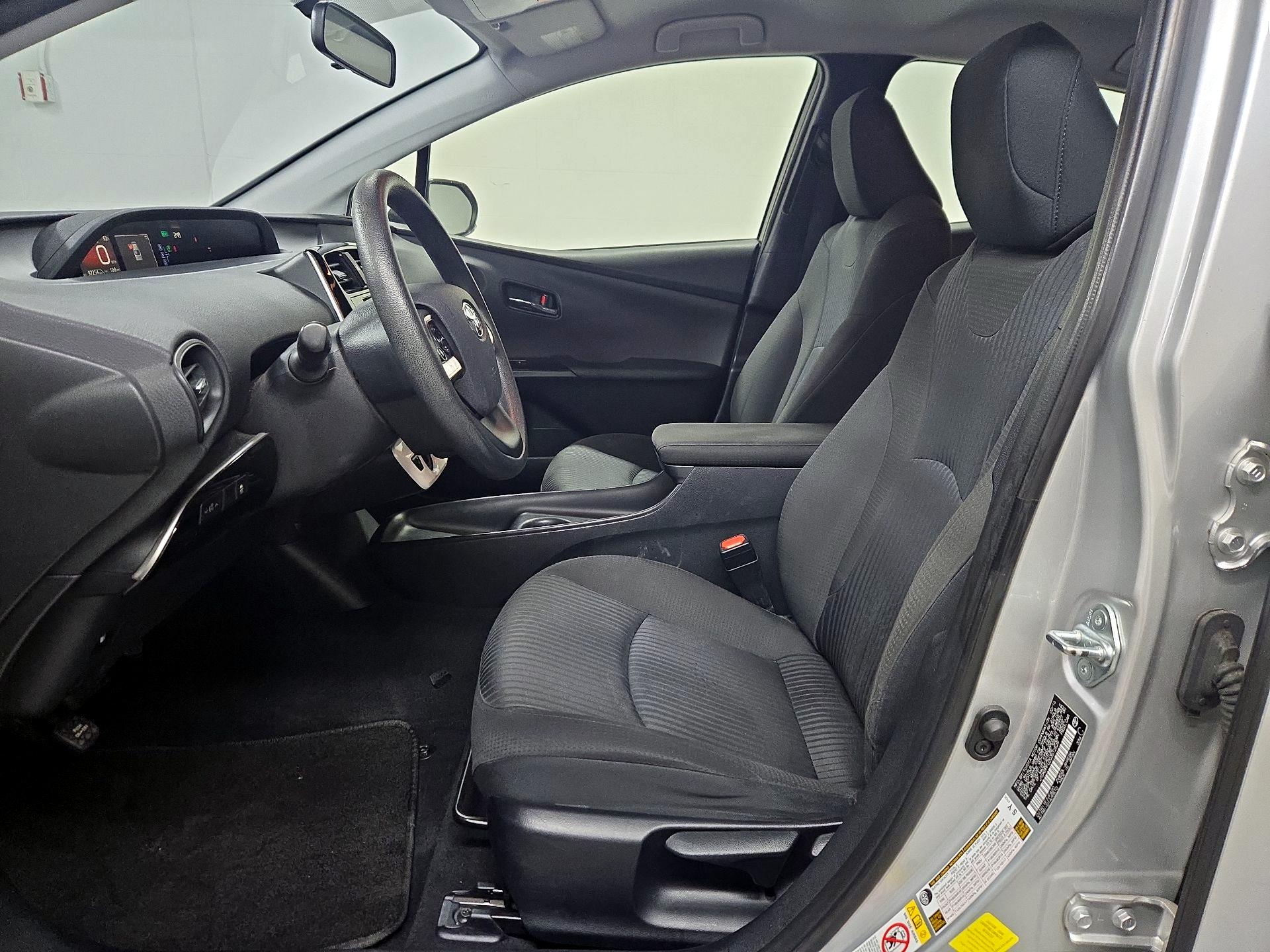 Thumbnail: 2016 Toyota Prius - 11