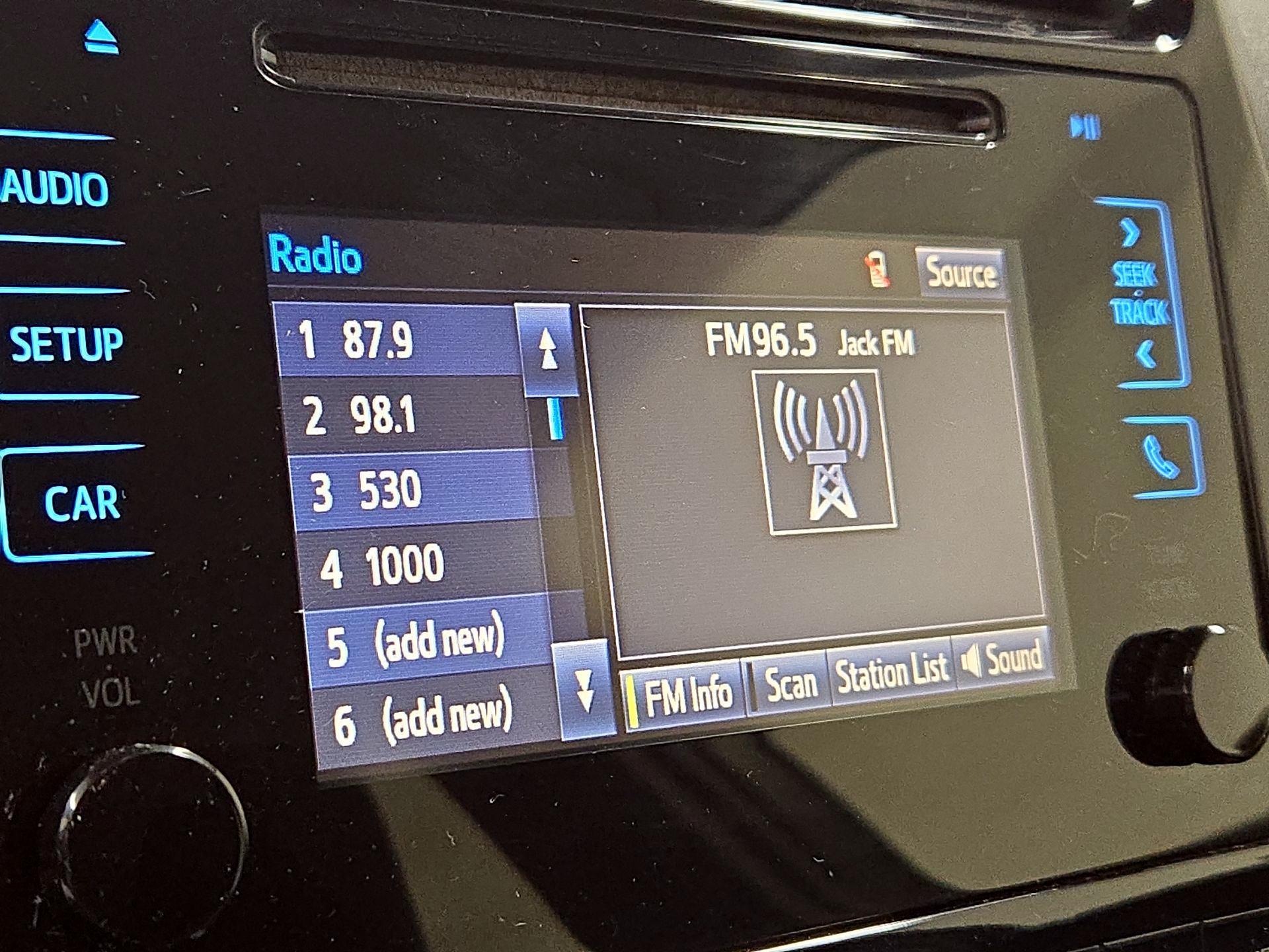 Thumbnail: 2016 Toyota Prius - 15