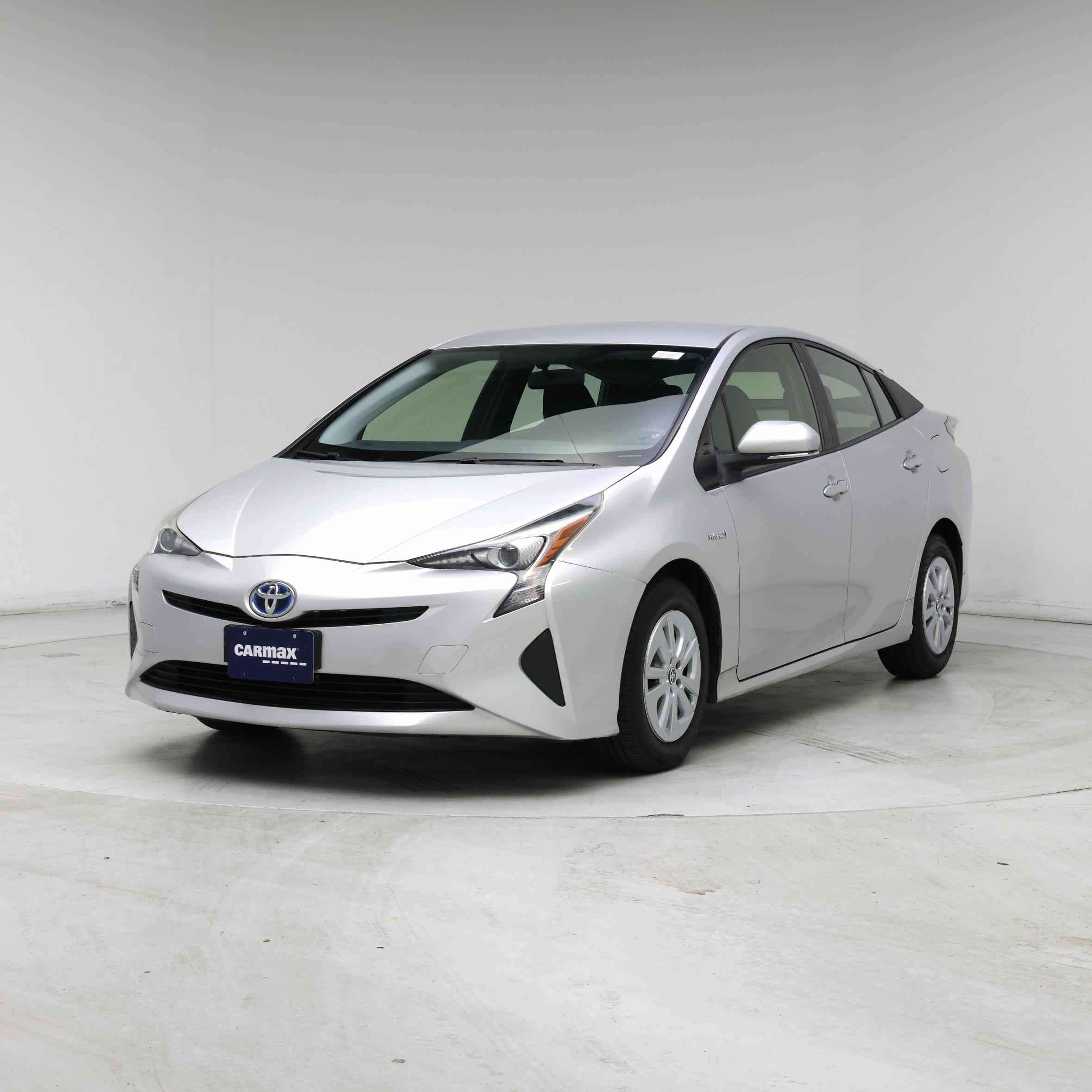 Thumbnail: 2016 Toyota Prius - 4