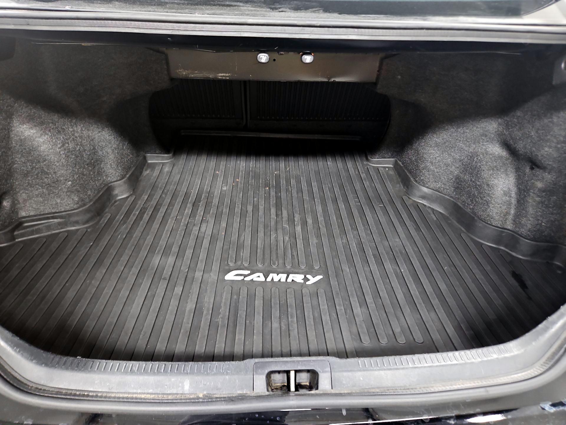 Thumbnail: 2016 Toyota Camry - 20