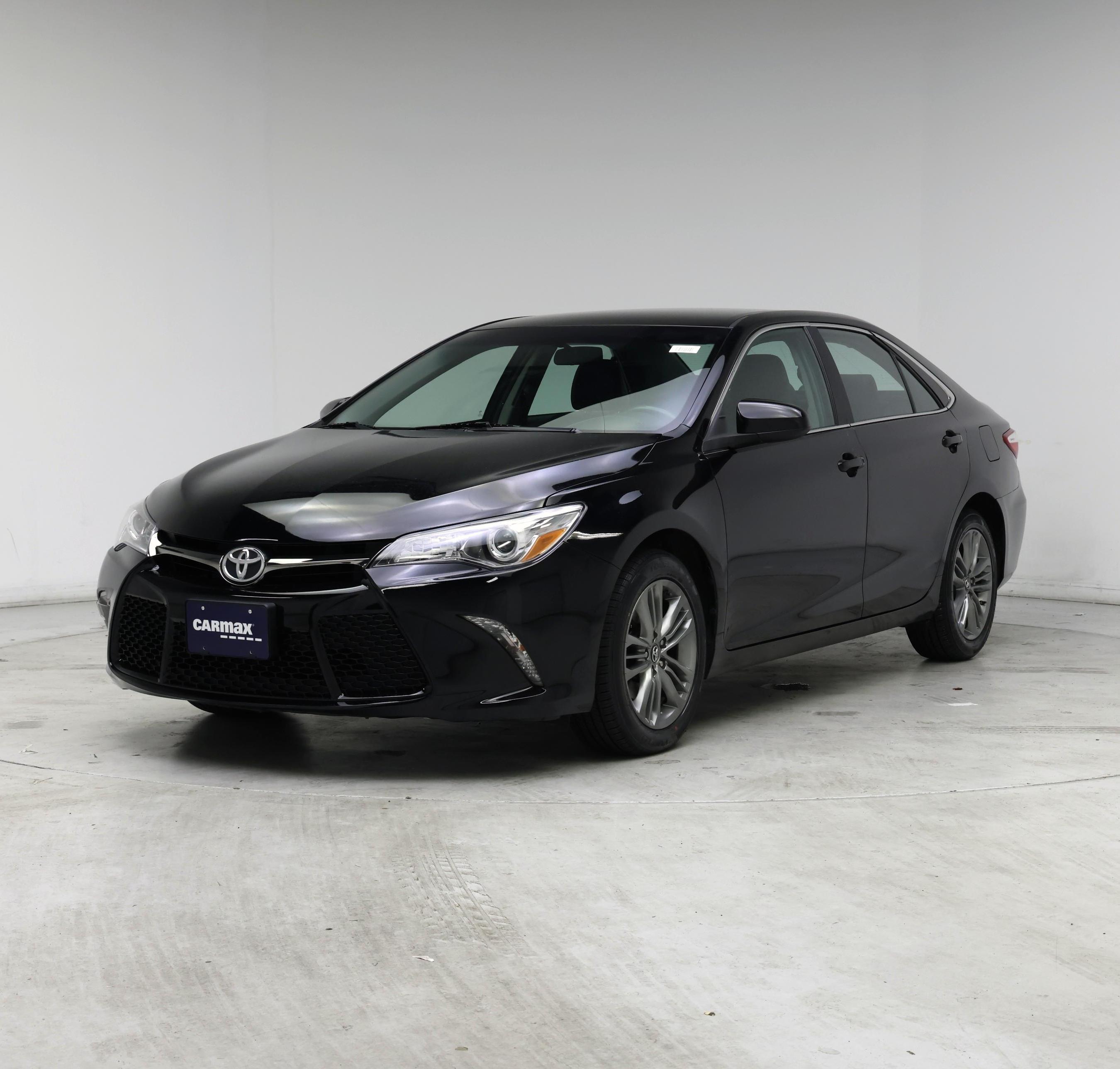 Thumbnail: 2016 Toyota Camry - 4