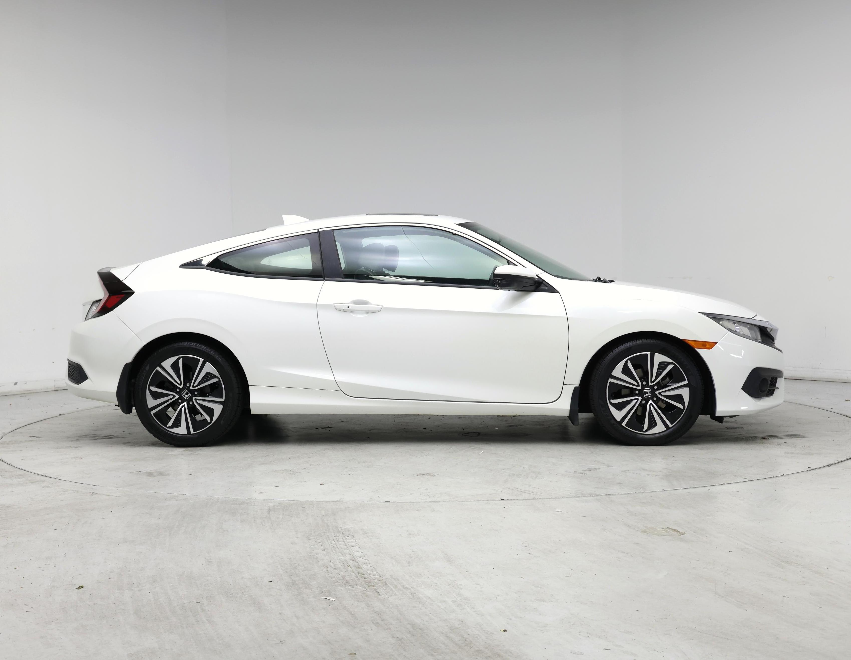 Thumbnail: 2017 Honda Civic - 7