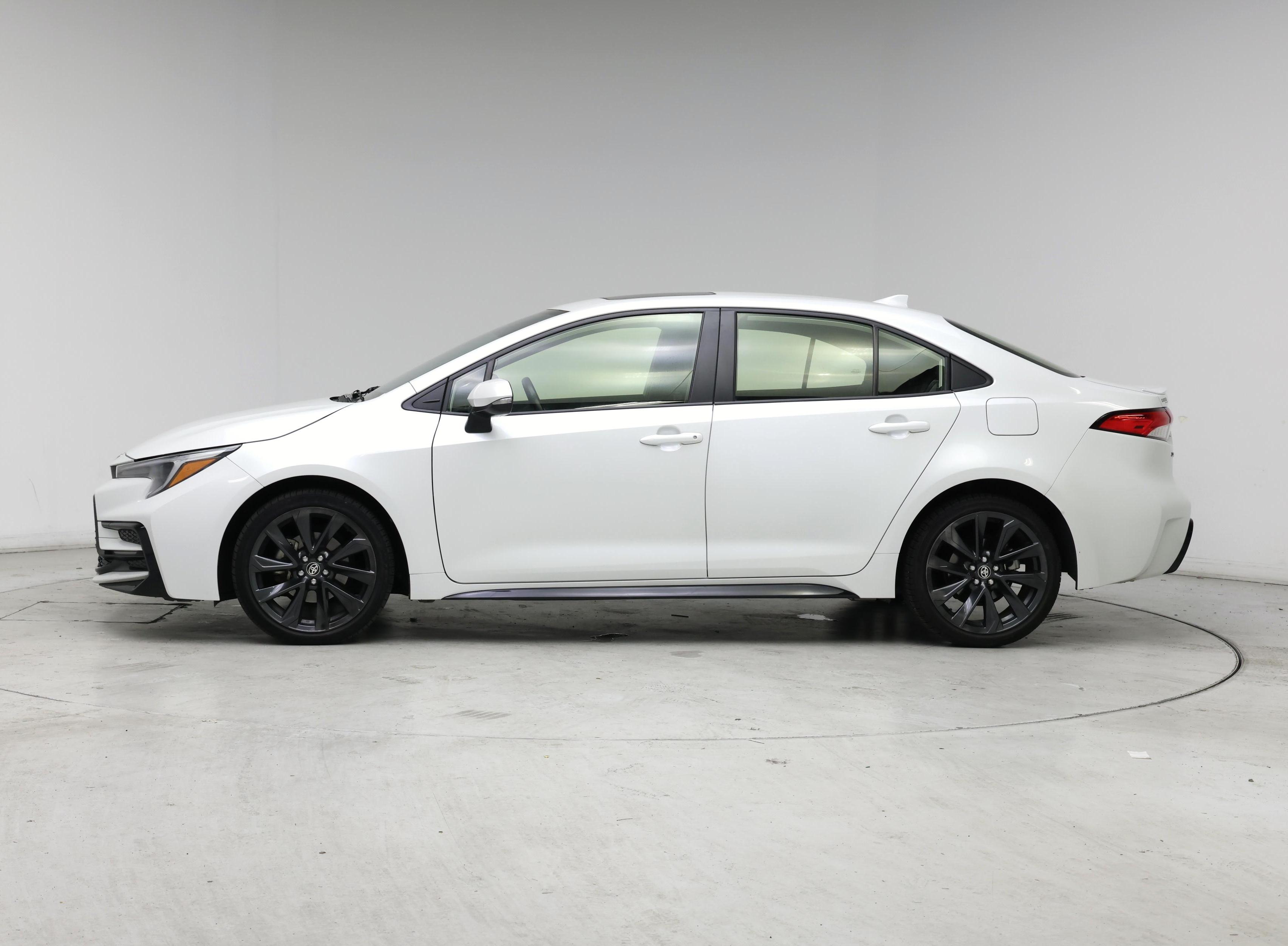 Thumbnail: 2024 Toyota Corolla - 3