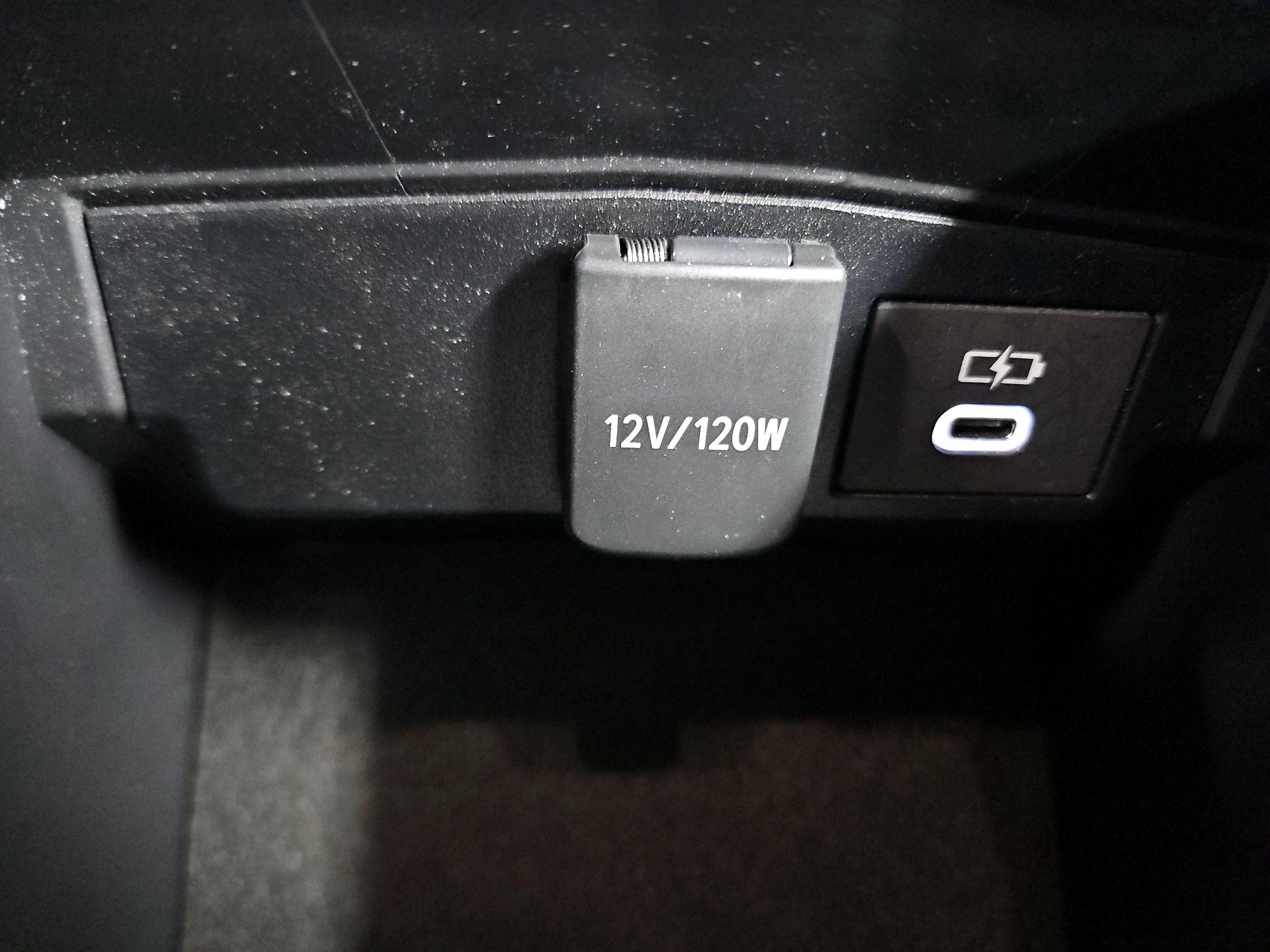 Thumbnail: 2024 Toyota Corolla - 18