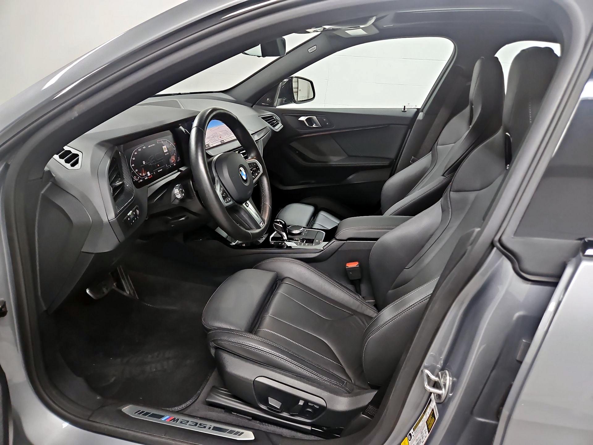 Thumbnail: 2024 BMW 2 Series - 11