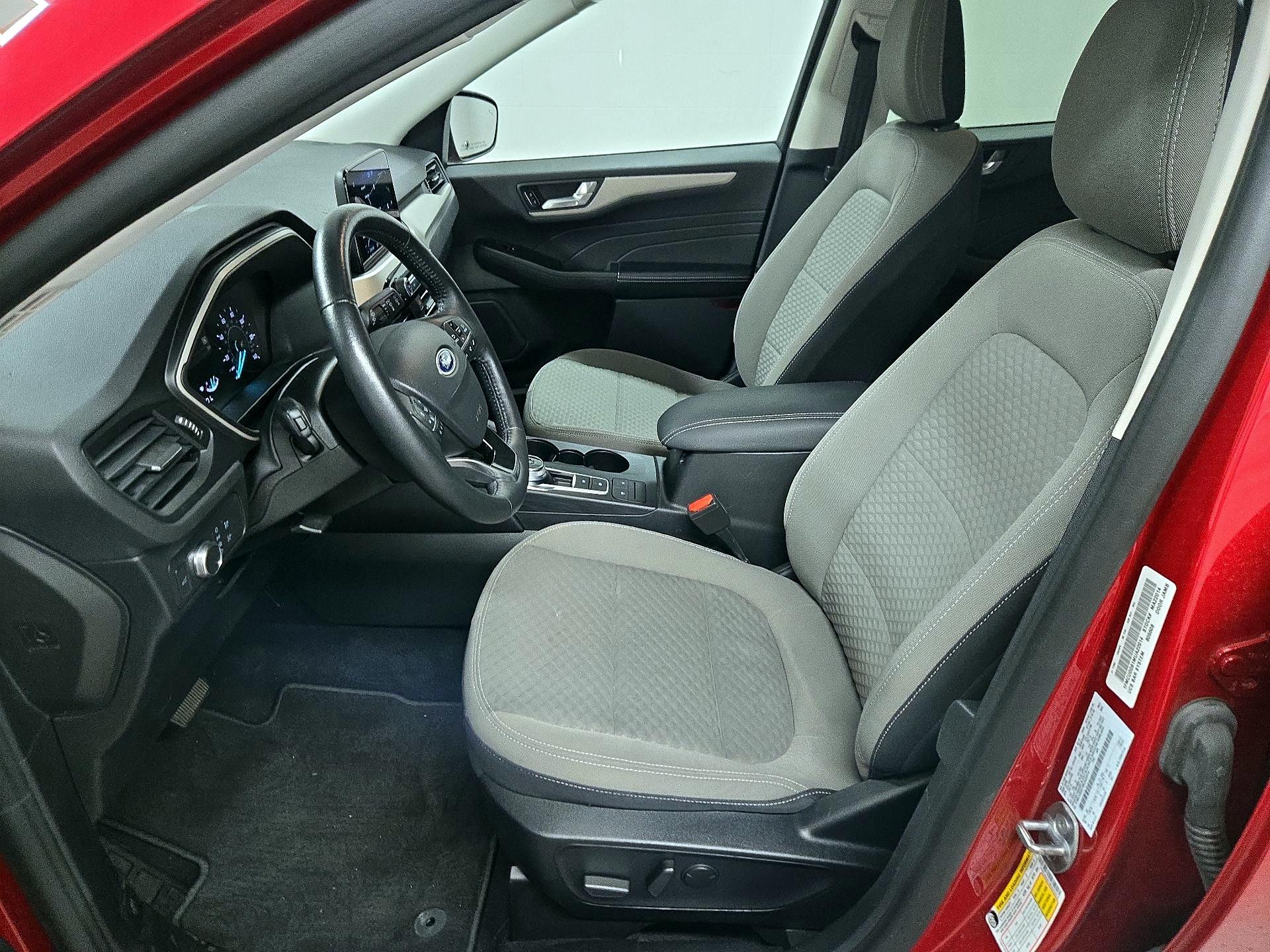 Thumbnail: 2021 Ford Escape - 11