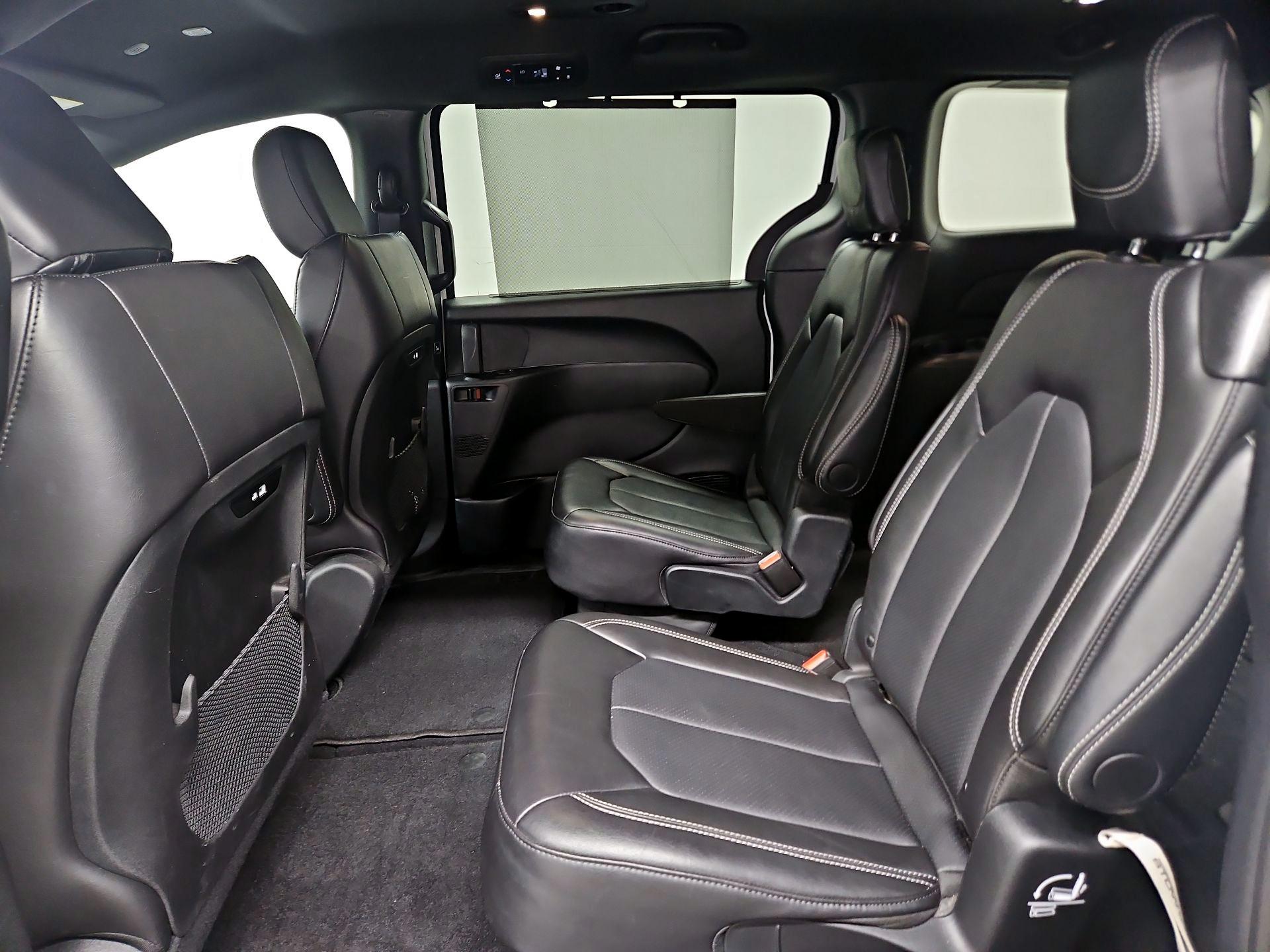 Thumbnail: 2025 Chrysler Pacifica - 19