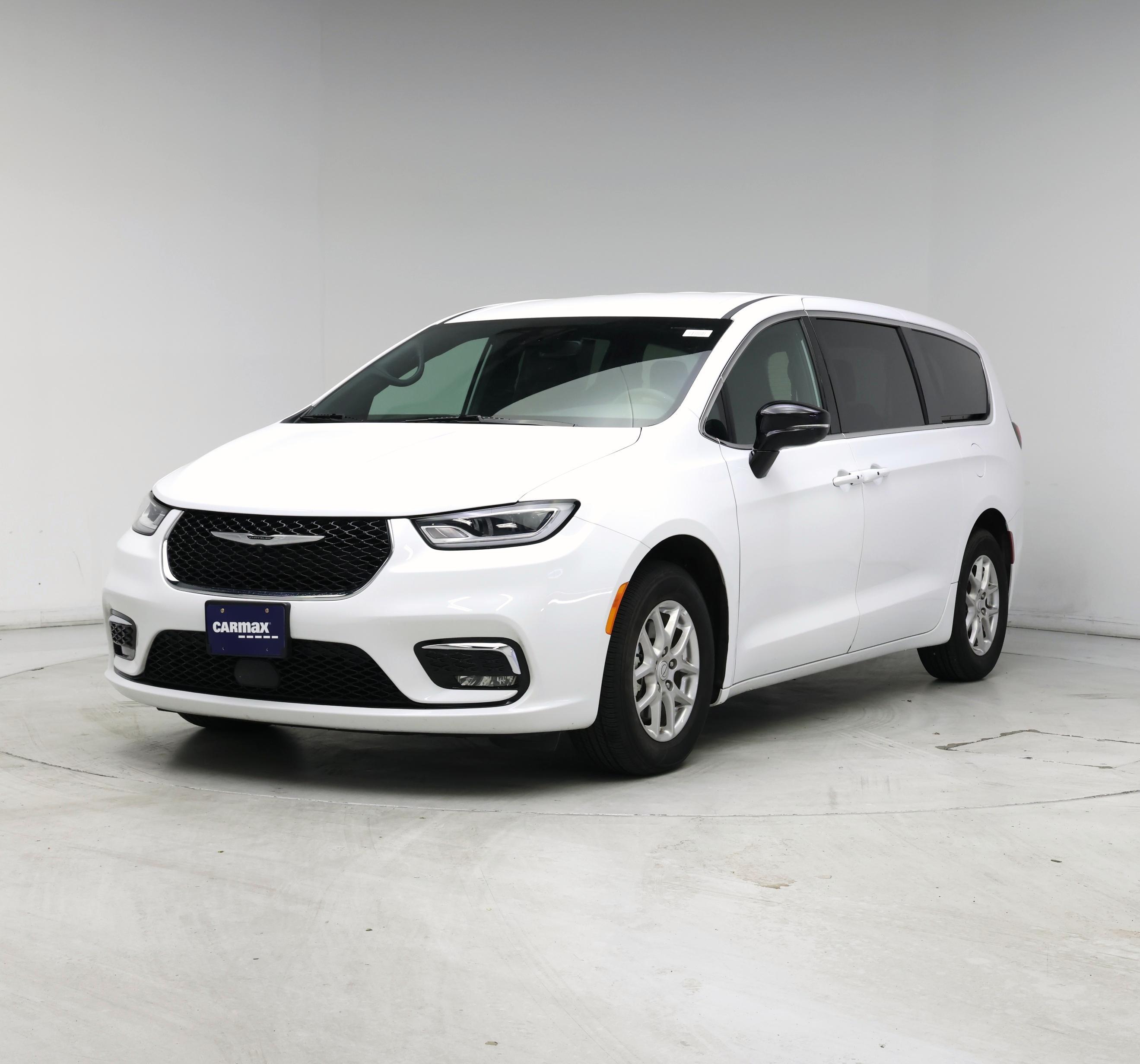 Thumbnail: 2025 Chrysler Pacifica - 4