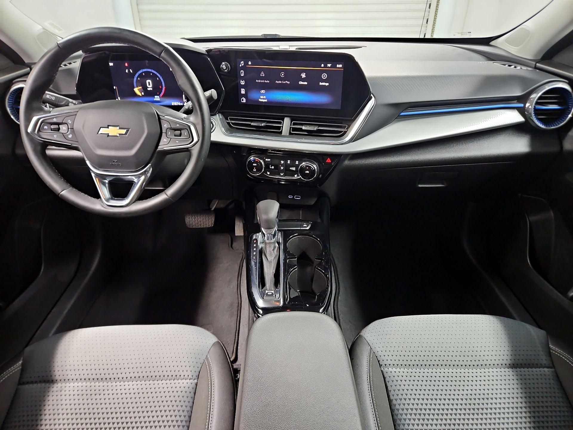Thumbnail: 2025 Chevrolet Trax - 9