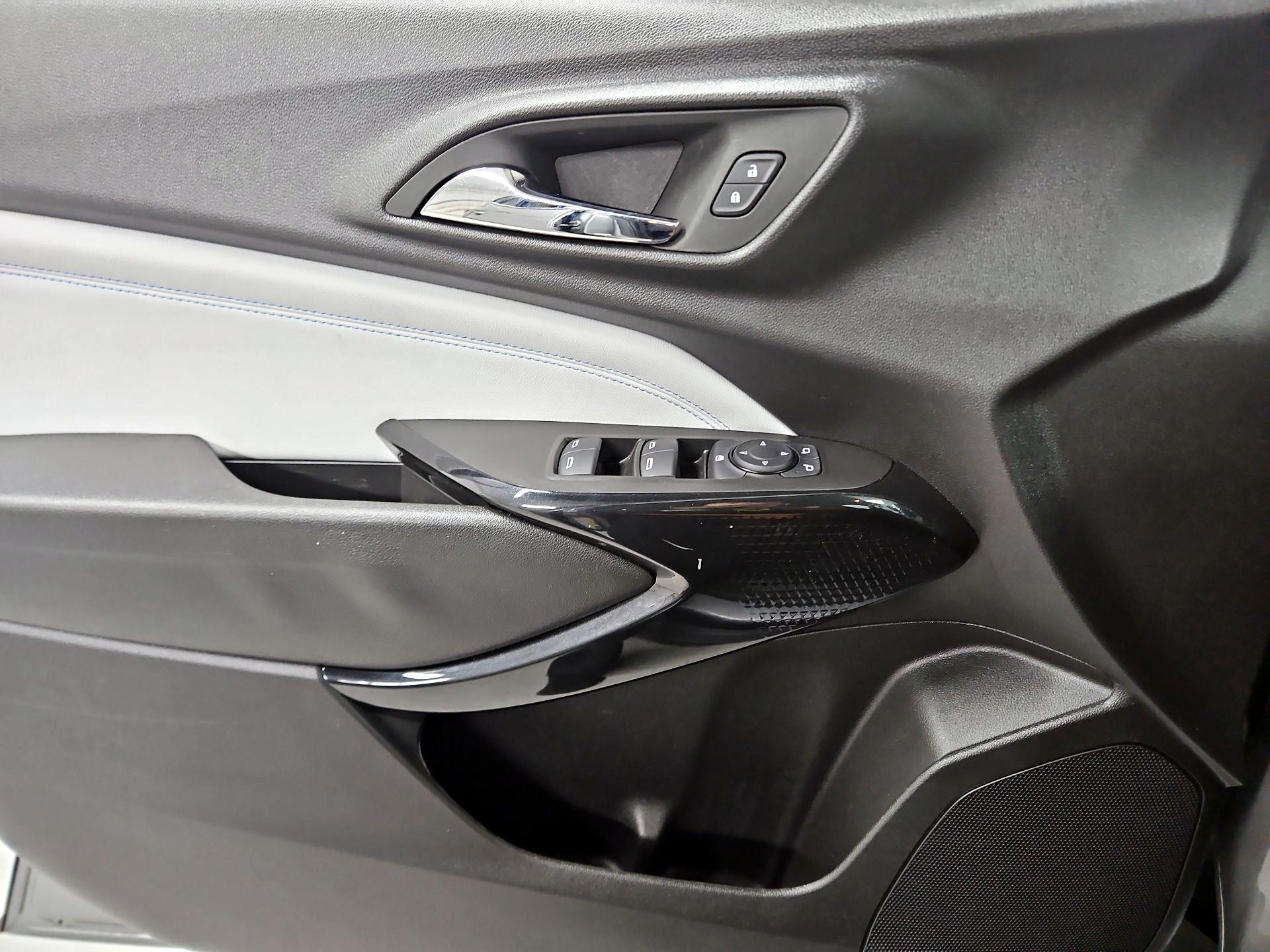 Thumbnail: 2025 Chevrolet Trax - 12