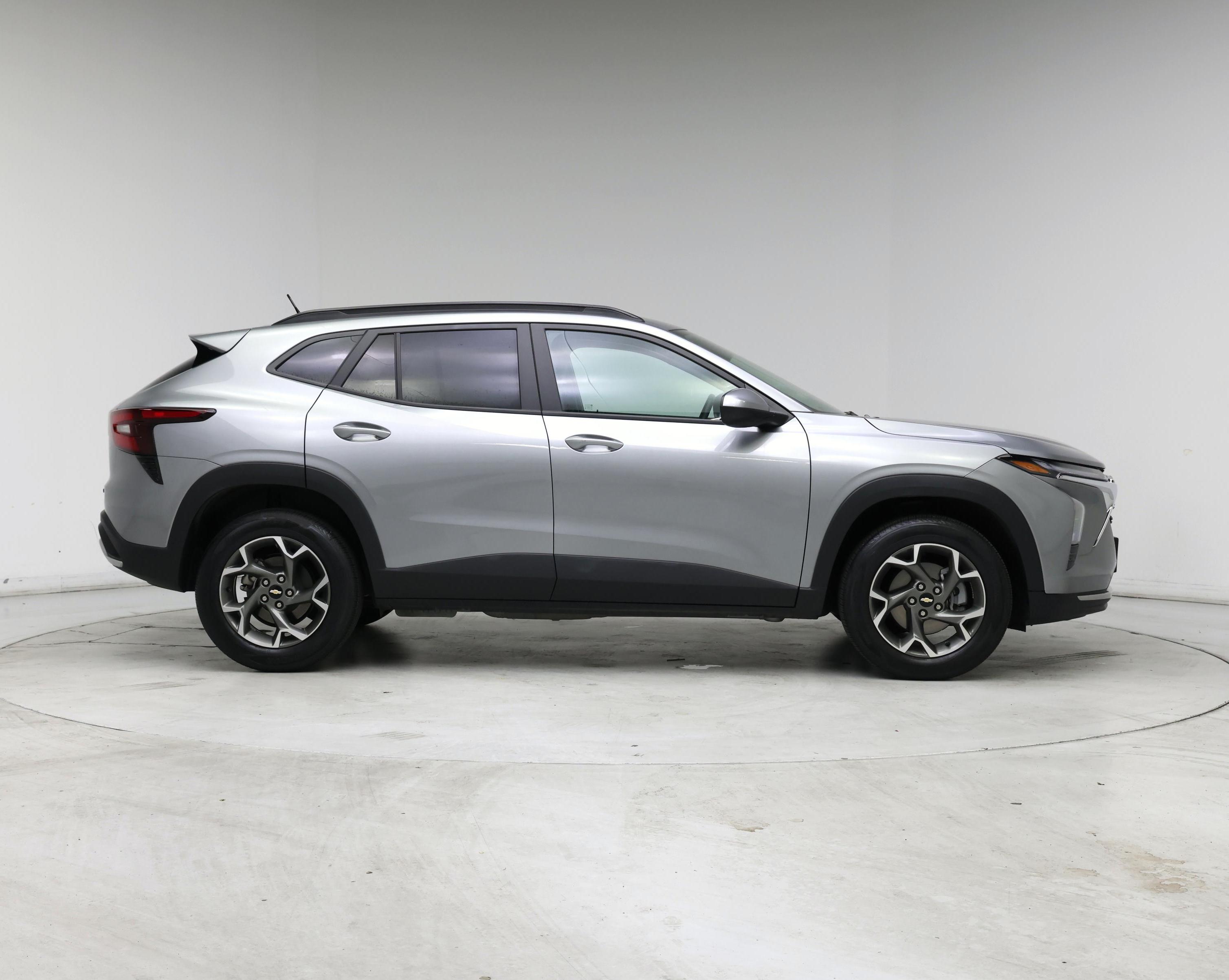 Thumbnail: 2025 Chevrolet Trax - 7