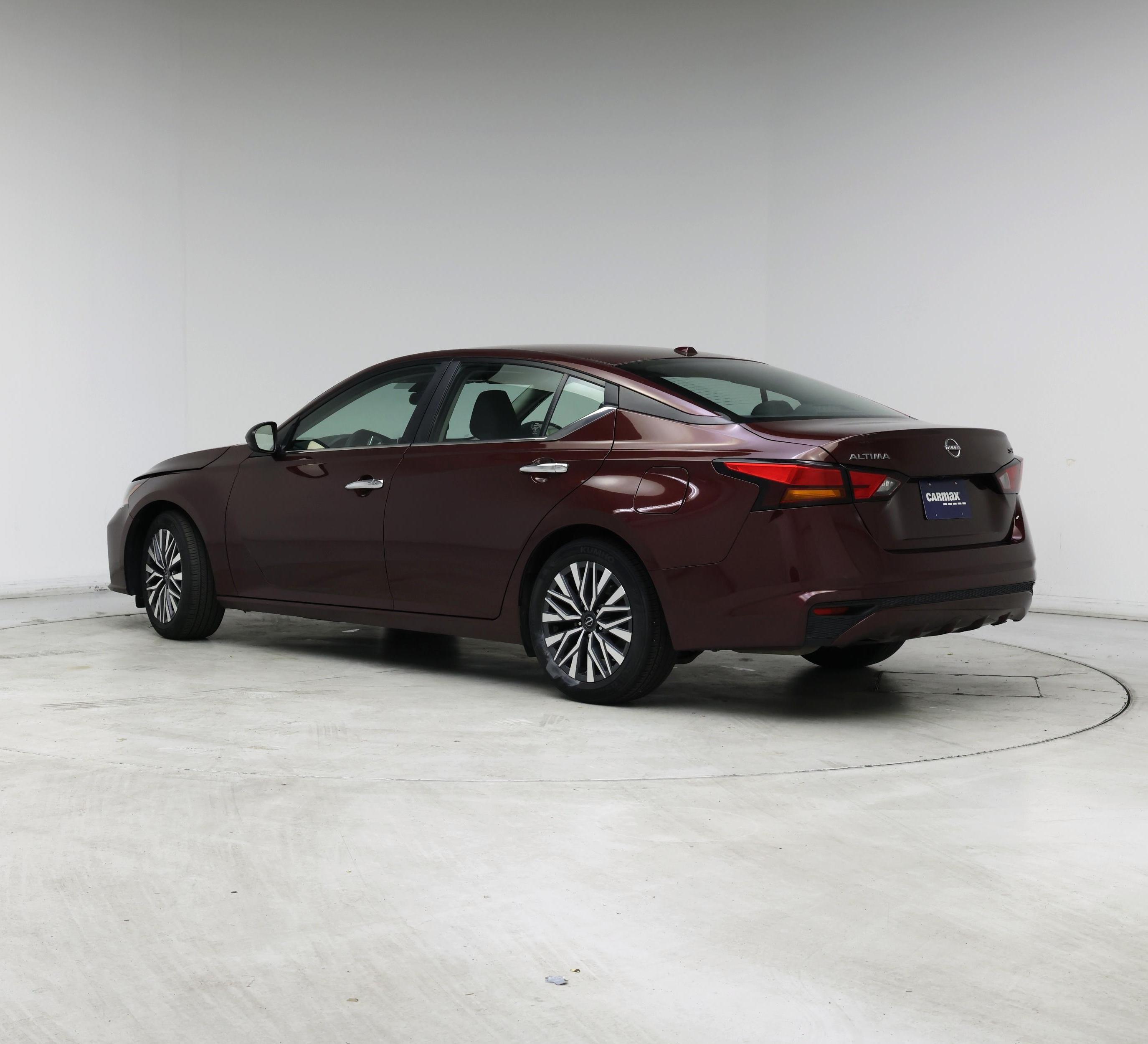 Thumbnail: 2024 Nissan Altima - 2