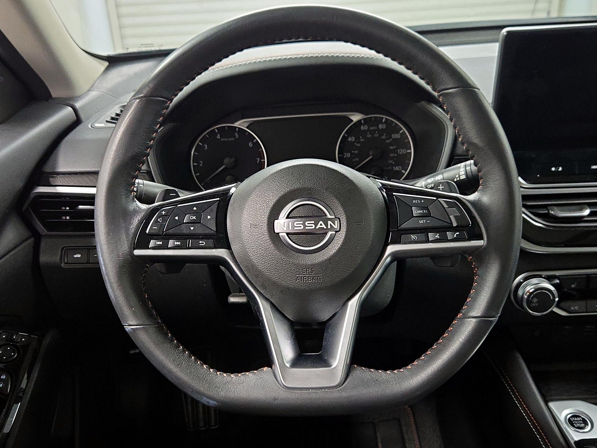 Thumbnail: 2023 Nissan Altima - 10