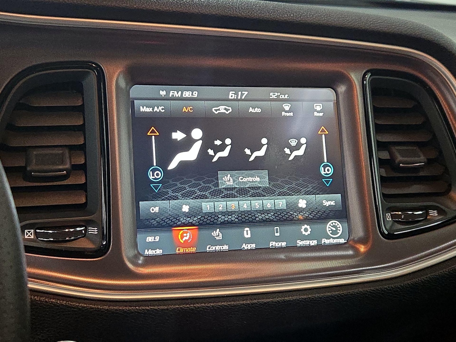 2021 Dodge Challenger R/T - Photo 17