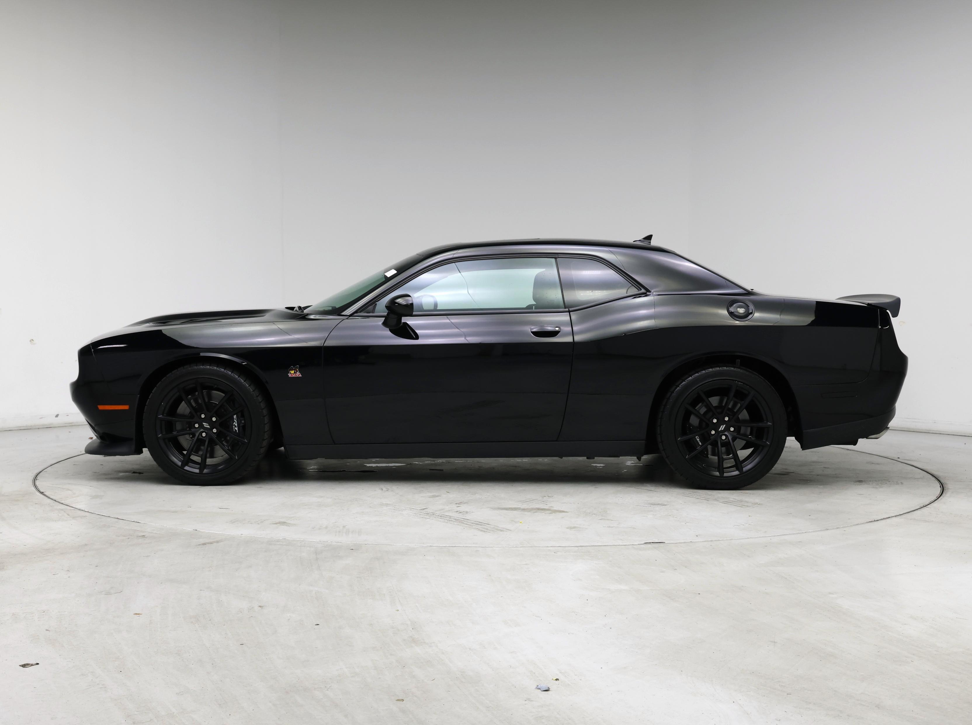 Thumbnail: 2021 Dodge Challenger - 3