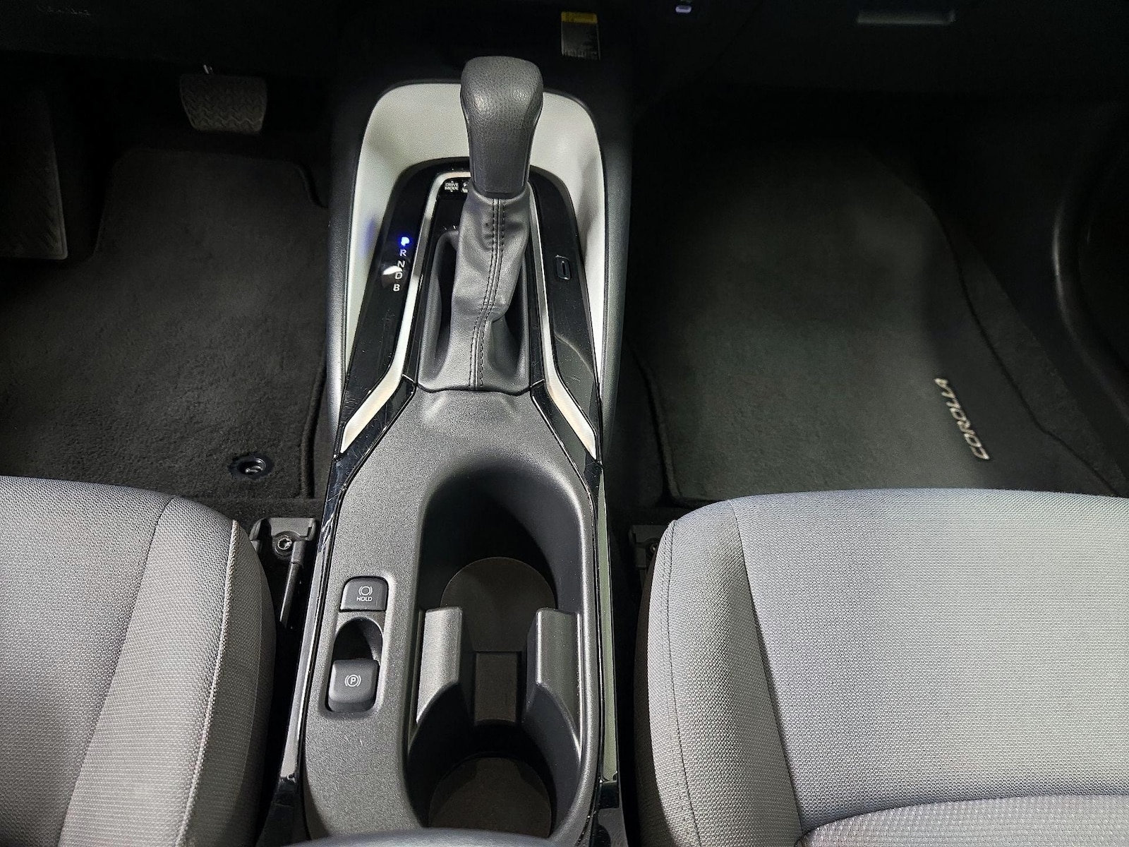 2024 Toyota Corolla SE - Photo 18