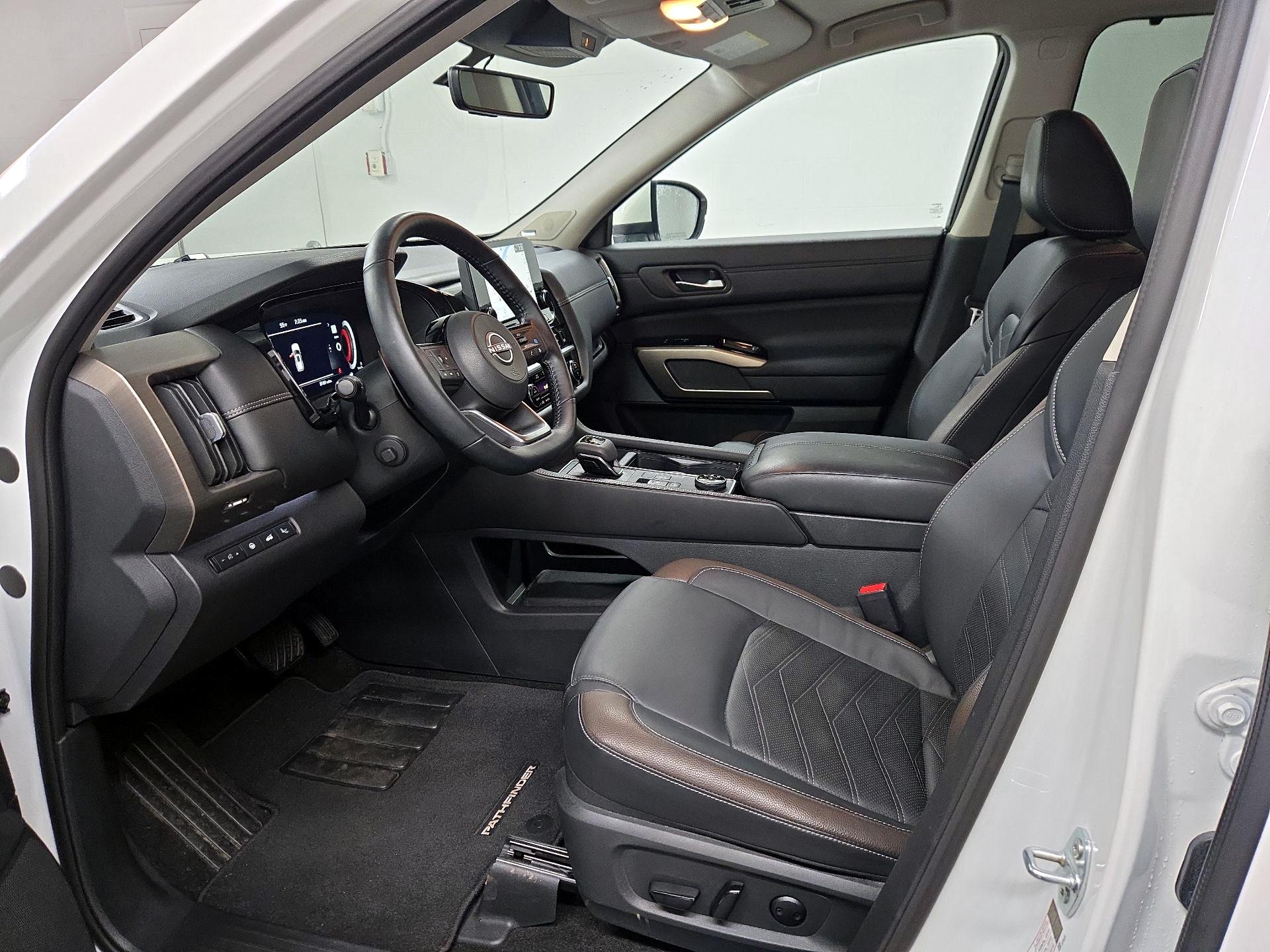 Thumbnail: 2024 Nissan Pathfinder - 11