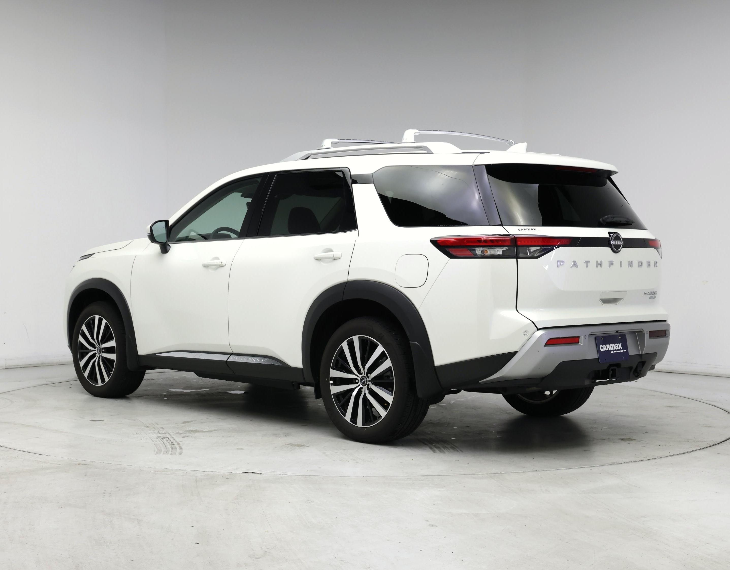 Thumbnail: 2024 Nissan Pathfinder - 2