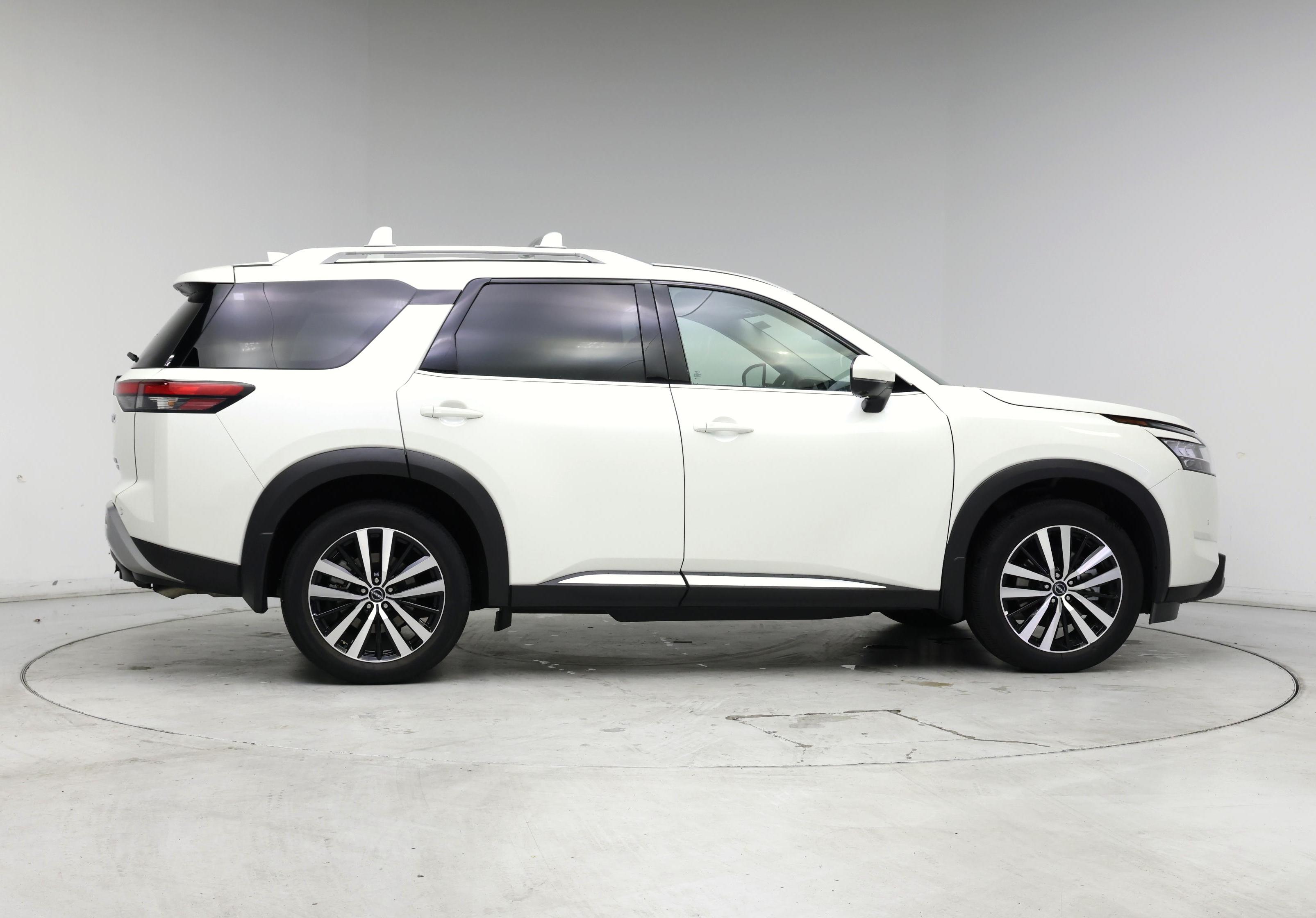 Thumbnail: 2024 Nissan Pathfinder - 7