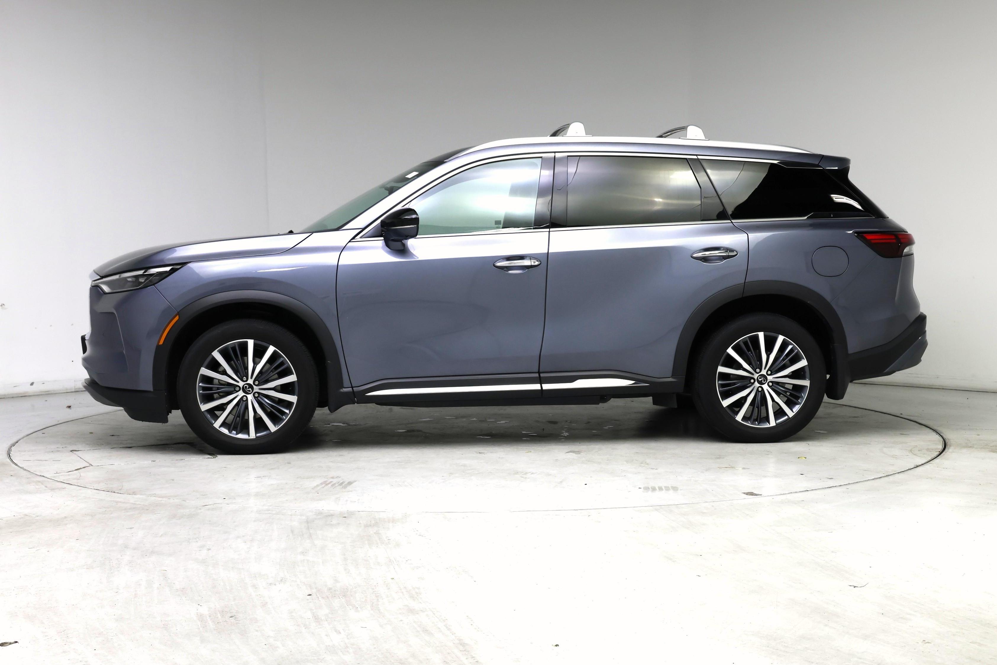 Thumbnail: 2023 INFINITI QX60 - 3