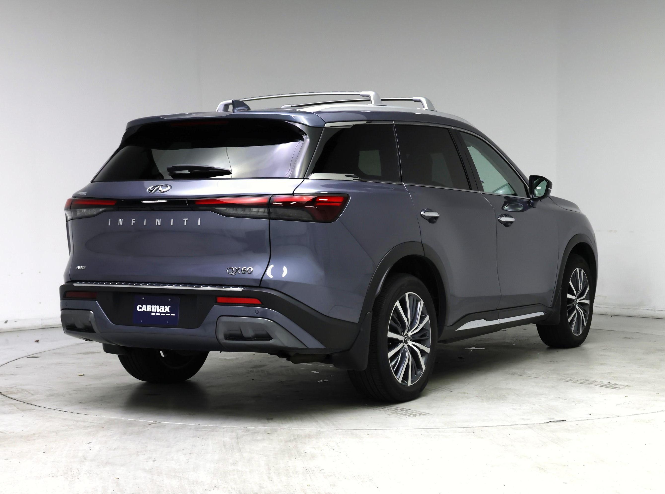 Thumbnail: 2023 INFINITI QX60 - 8