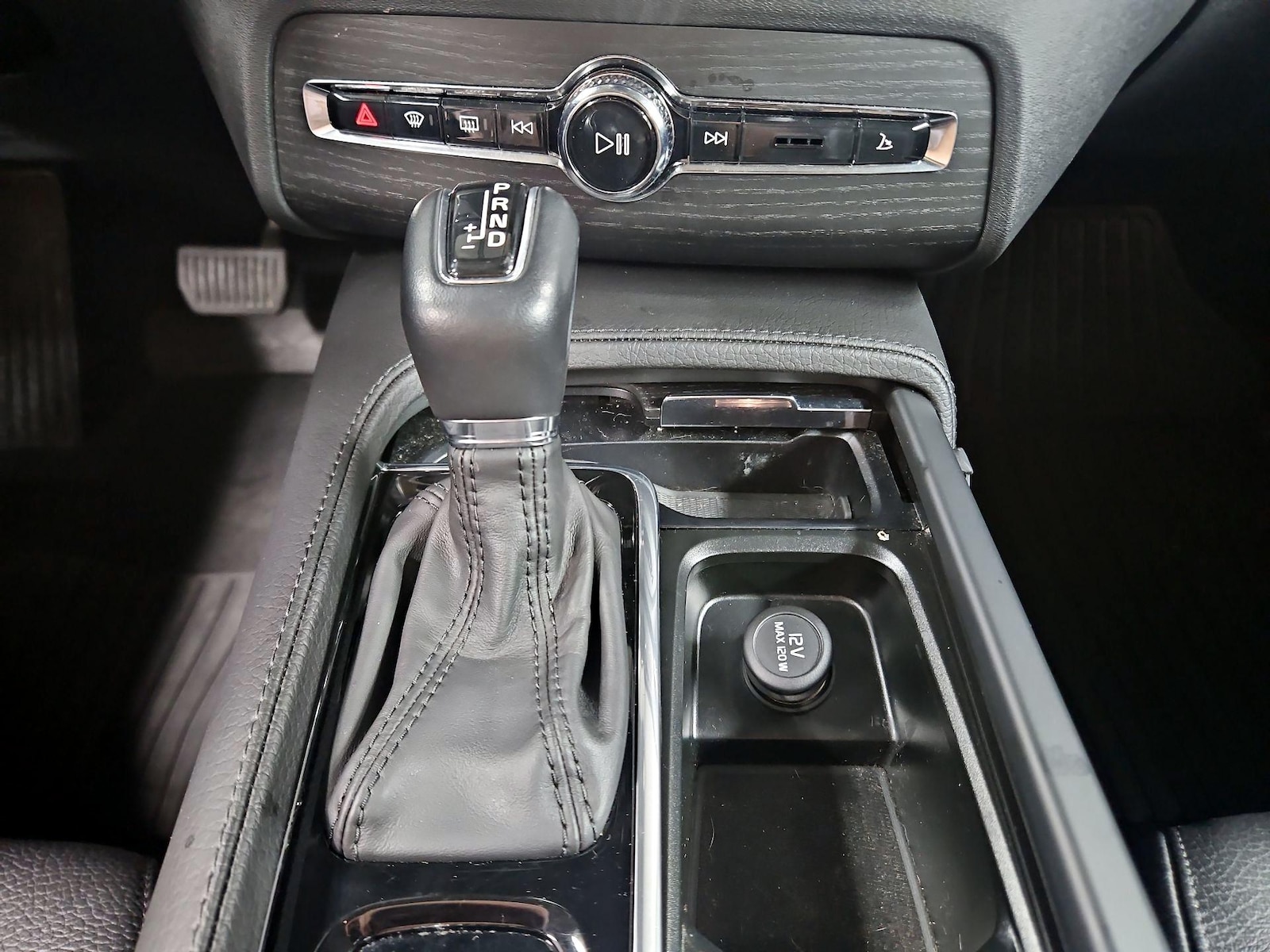 2020 Volvo XC90 Momentum - Photo 19