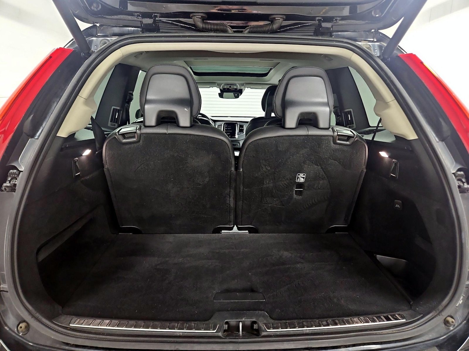 2020 Volvo XC90 Momentum - Photo 24