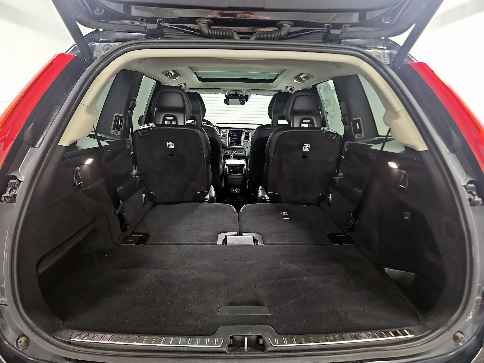 2020 Volvo XC90 Momentum - Photo 25