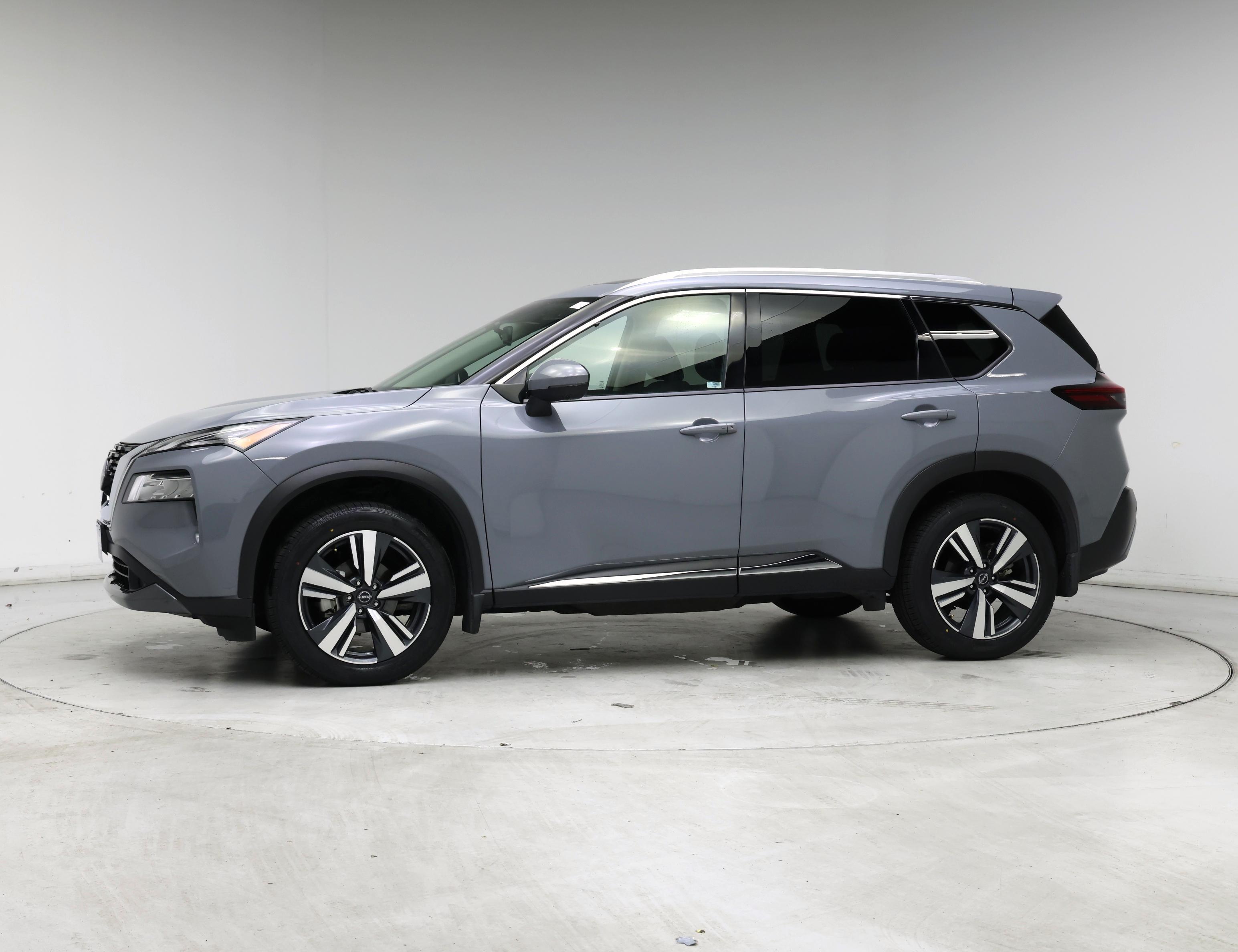 Thumbnail: 2023 Nissan Rogue - 3