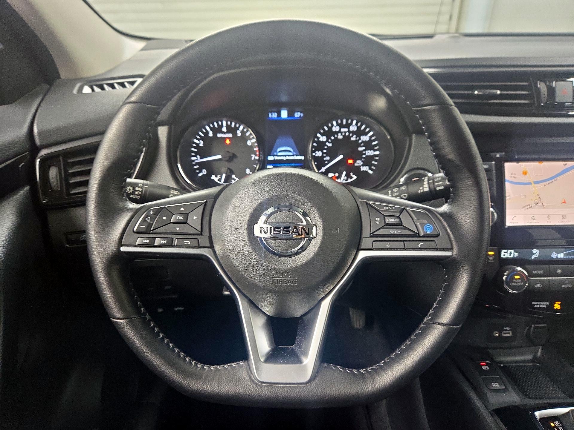 Thumbnail: 2022 Nissan Rogue Sport - 10