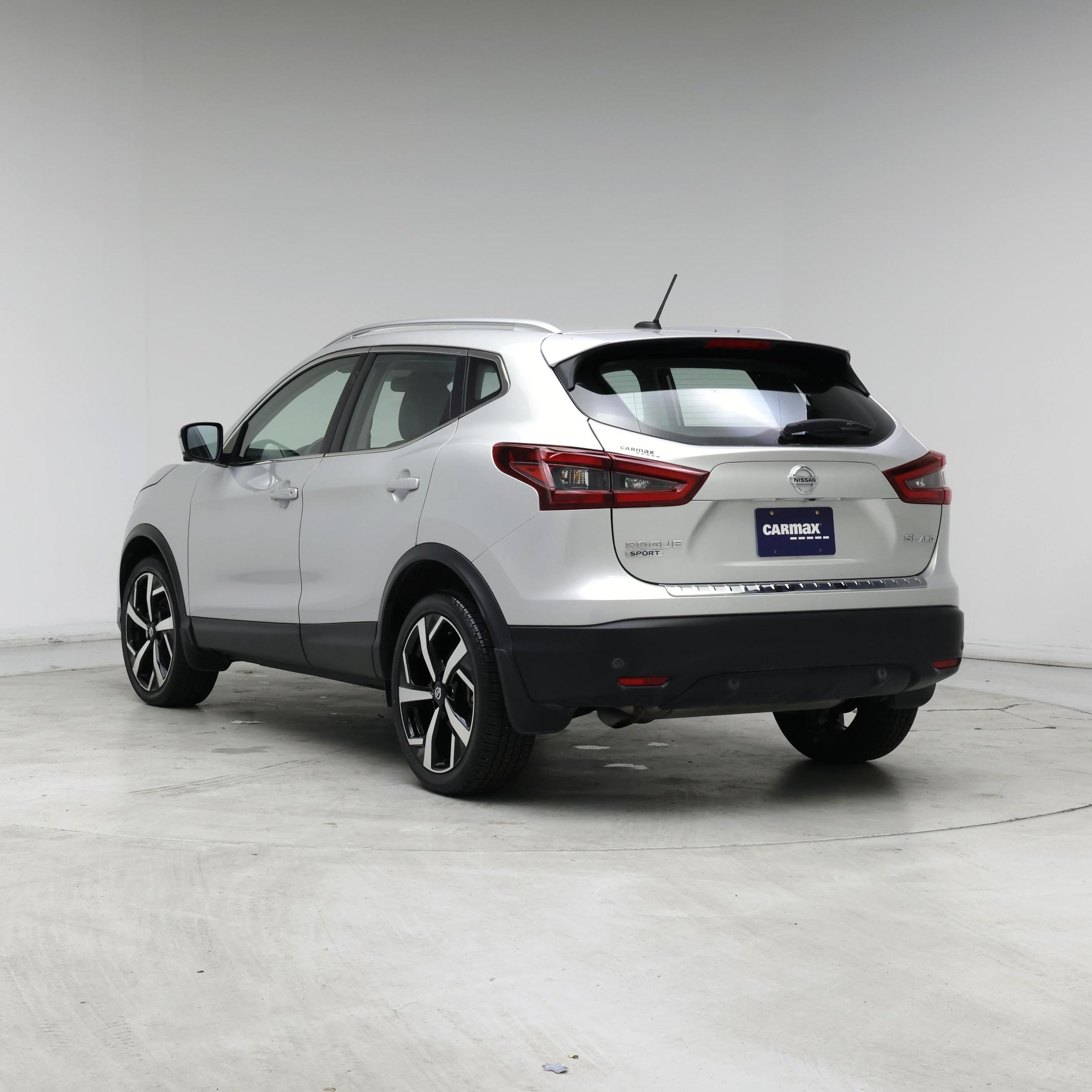 Thumbnail: 2022 Nissan Rogue Sport - 2